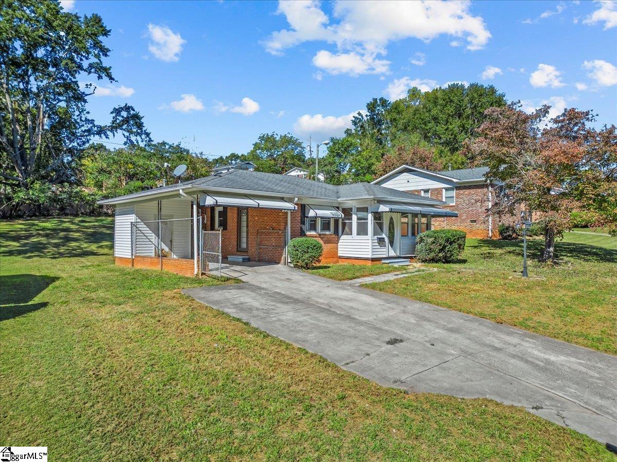 162 Lincoln Drive Property Photo 2