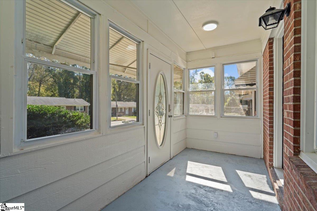 162 Lincoln Drive Property Photo 3