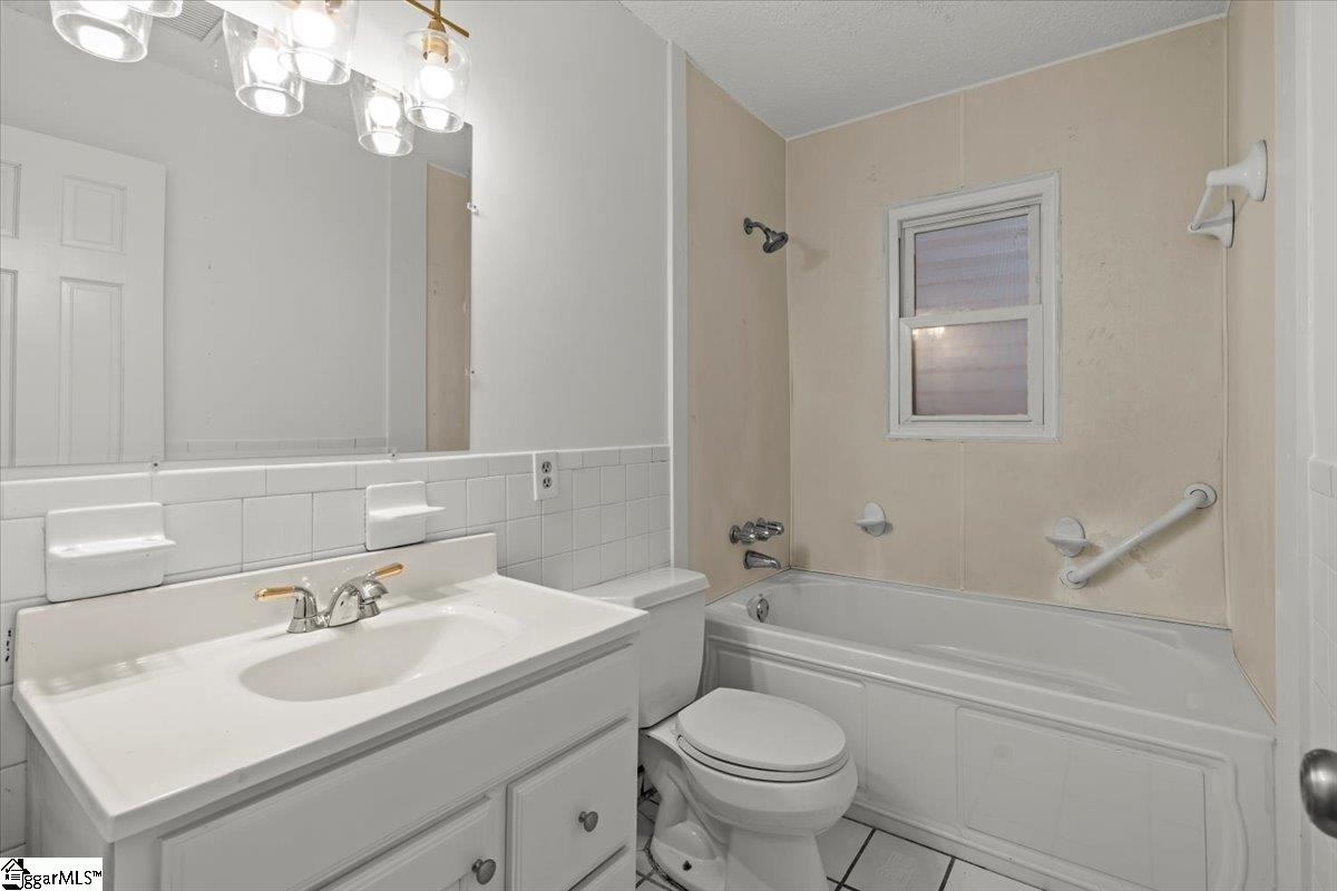 162 Lincoln Drive Property Photo 9