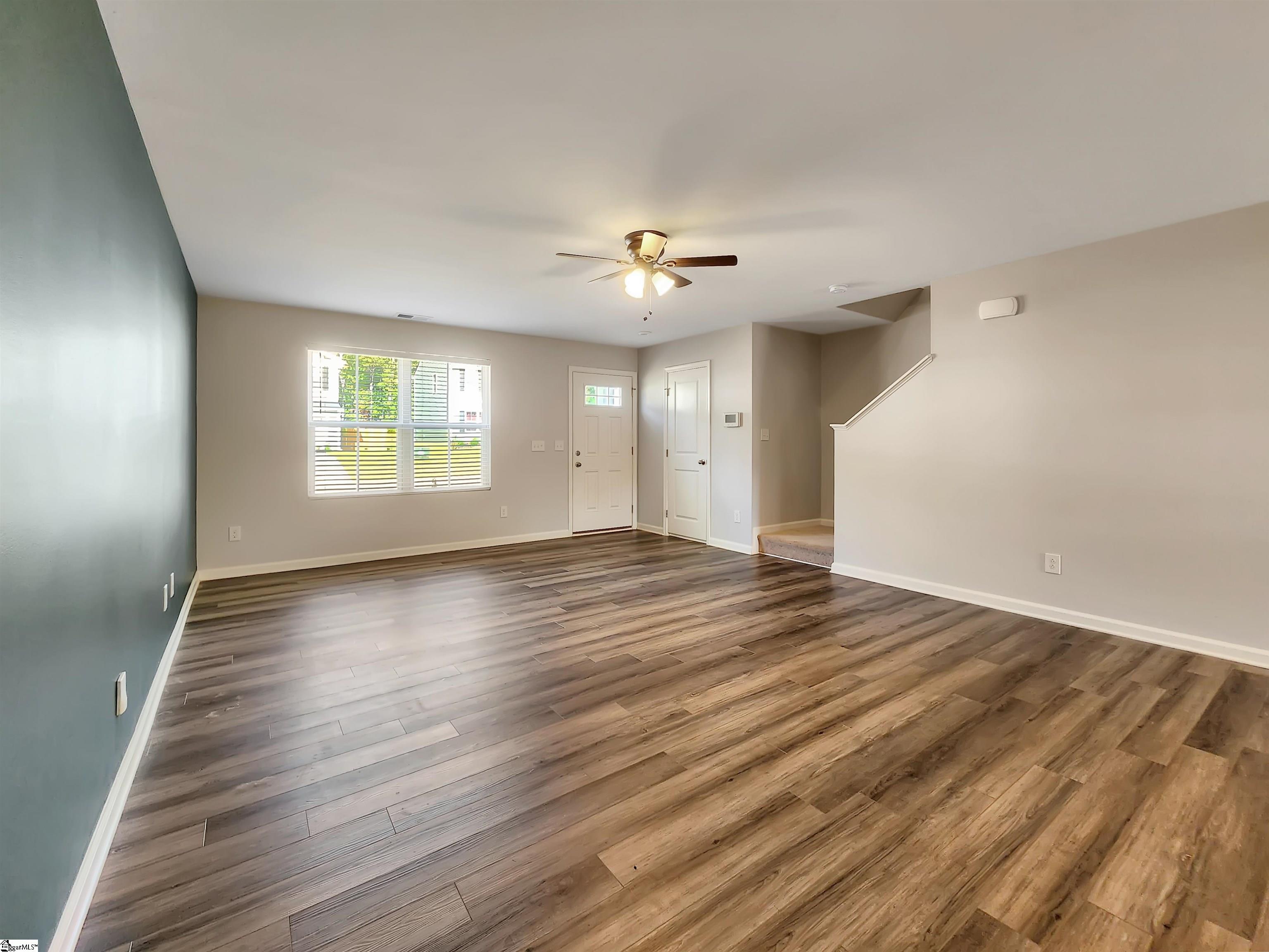 1605075 Property Photo 5