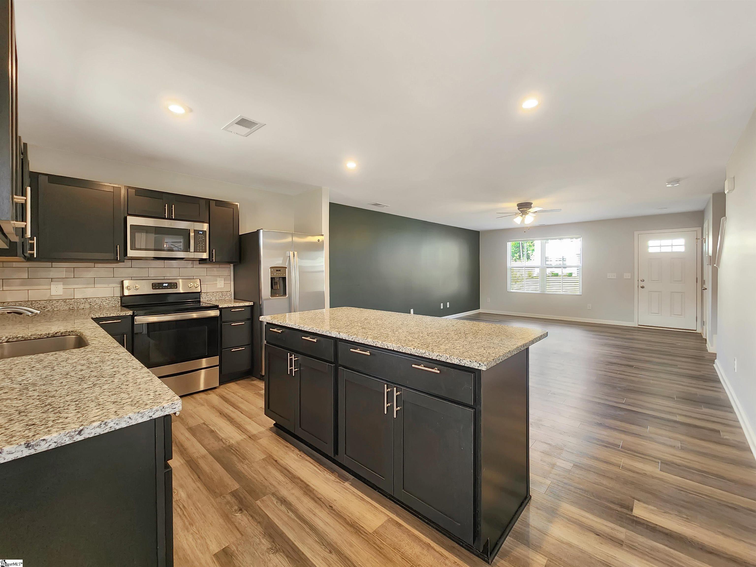 1605075 Property Photo 8