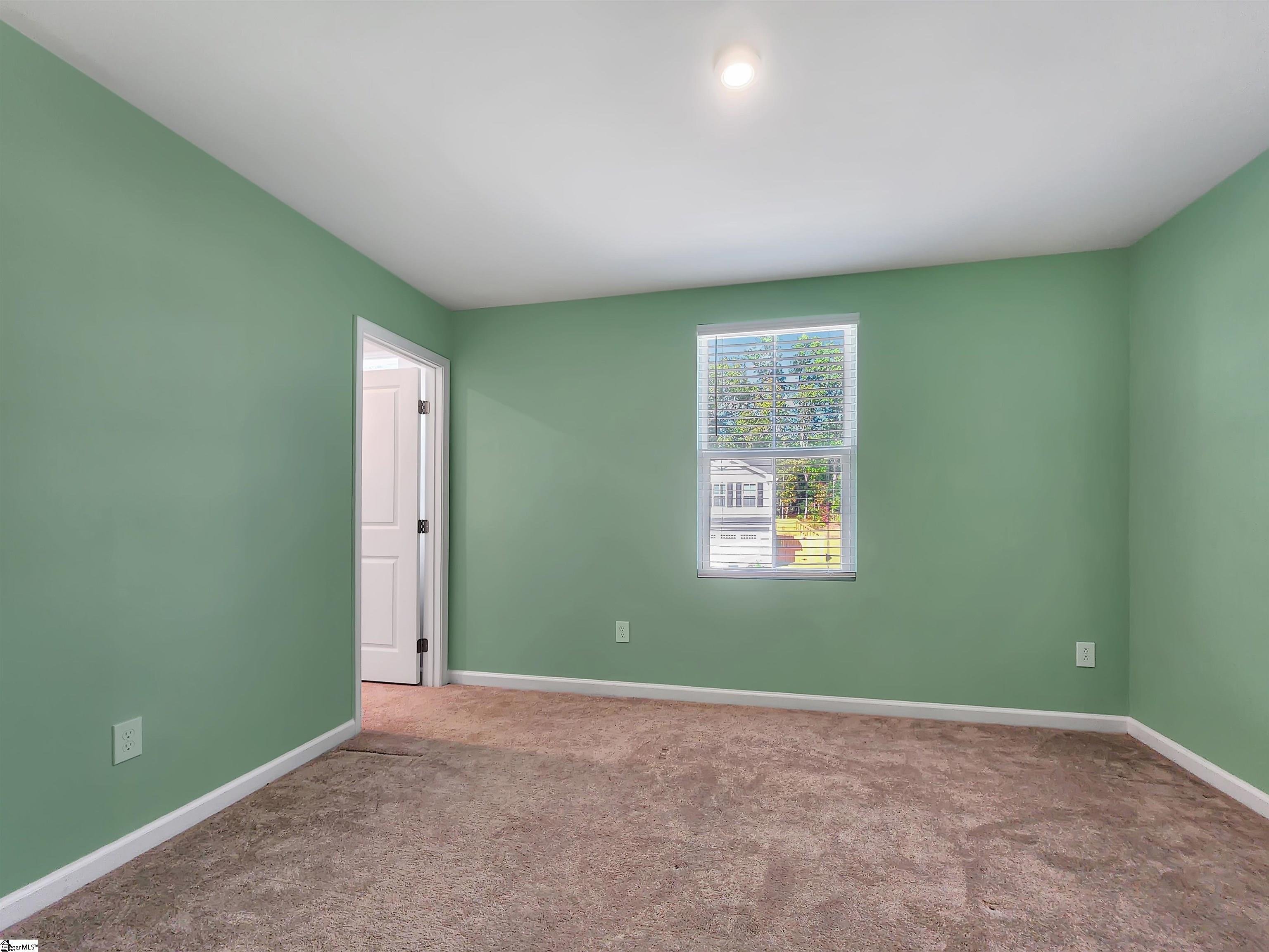 1605075 Property Photo 16