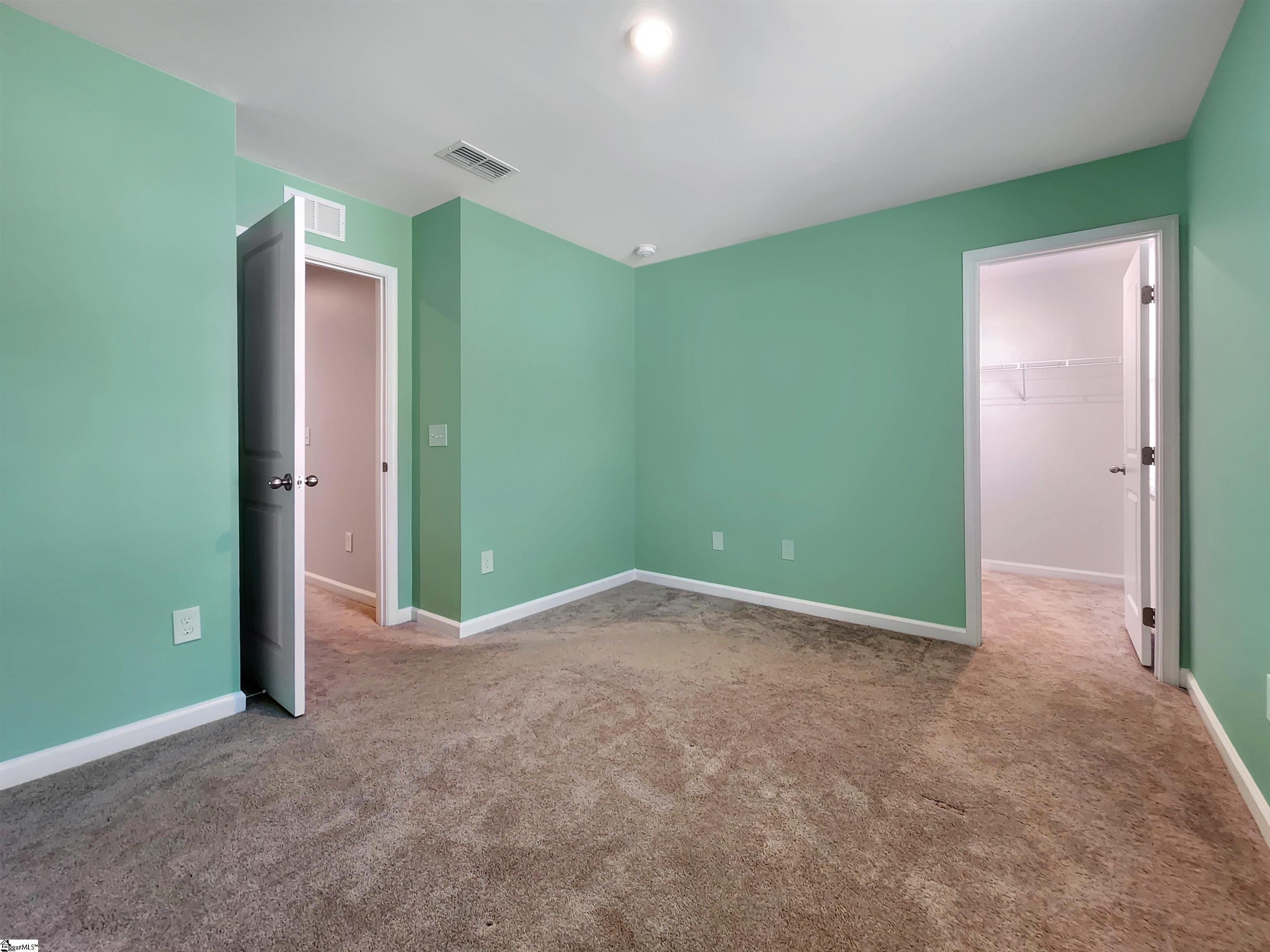 1605075 Property Photo 17