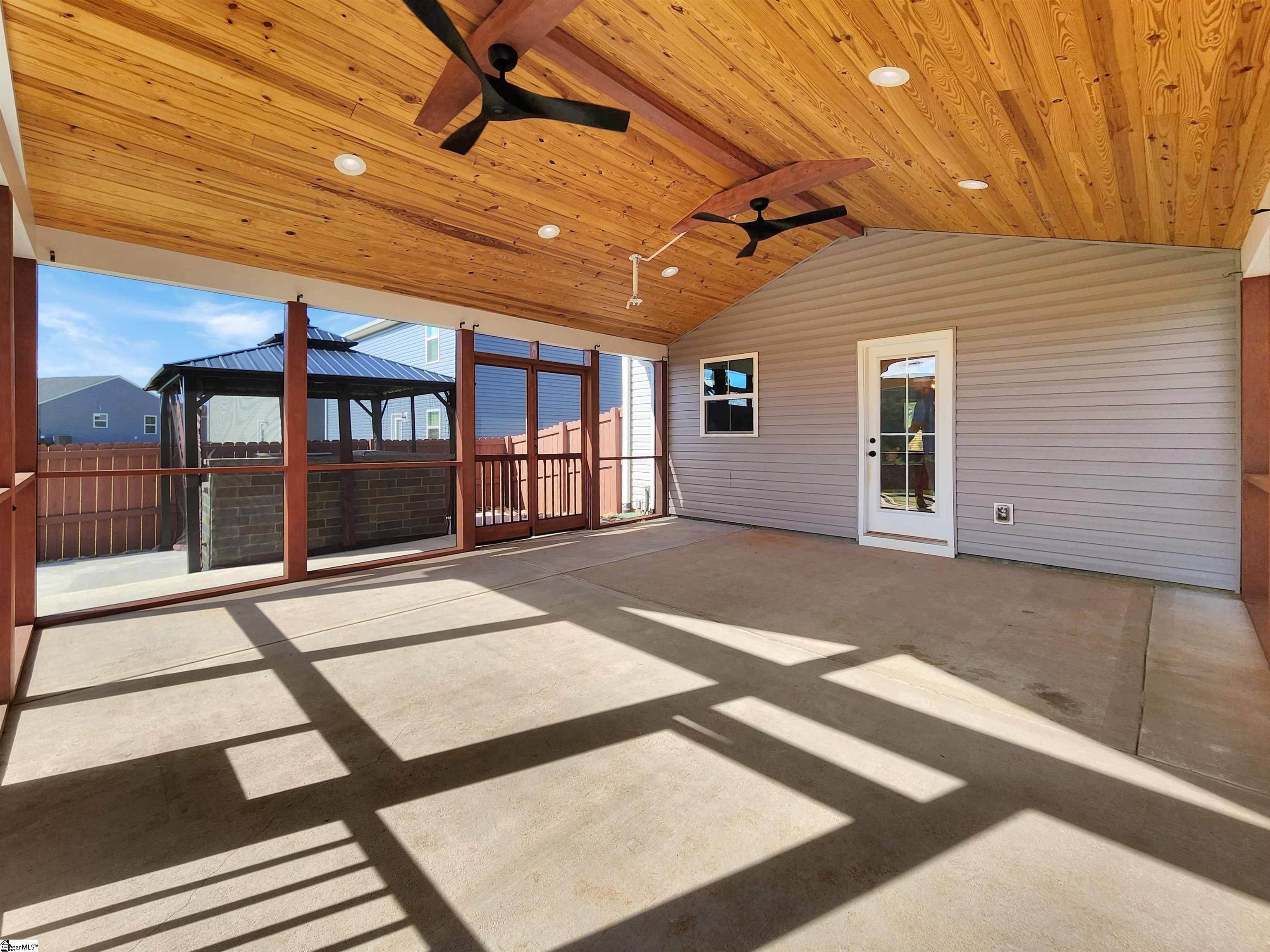 1605075 Property Photo 27