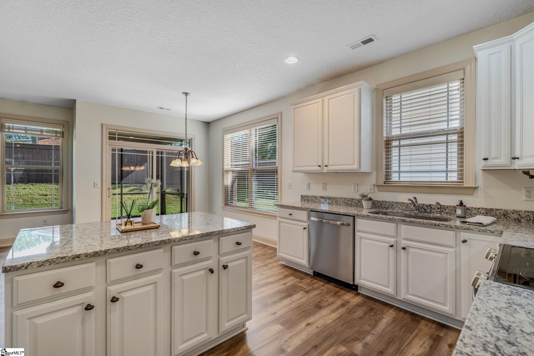 6 Dolerite Drive Property Photo 4