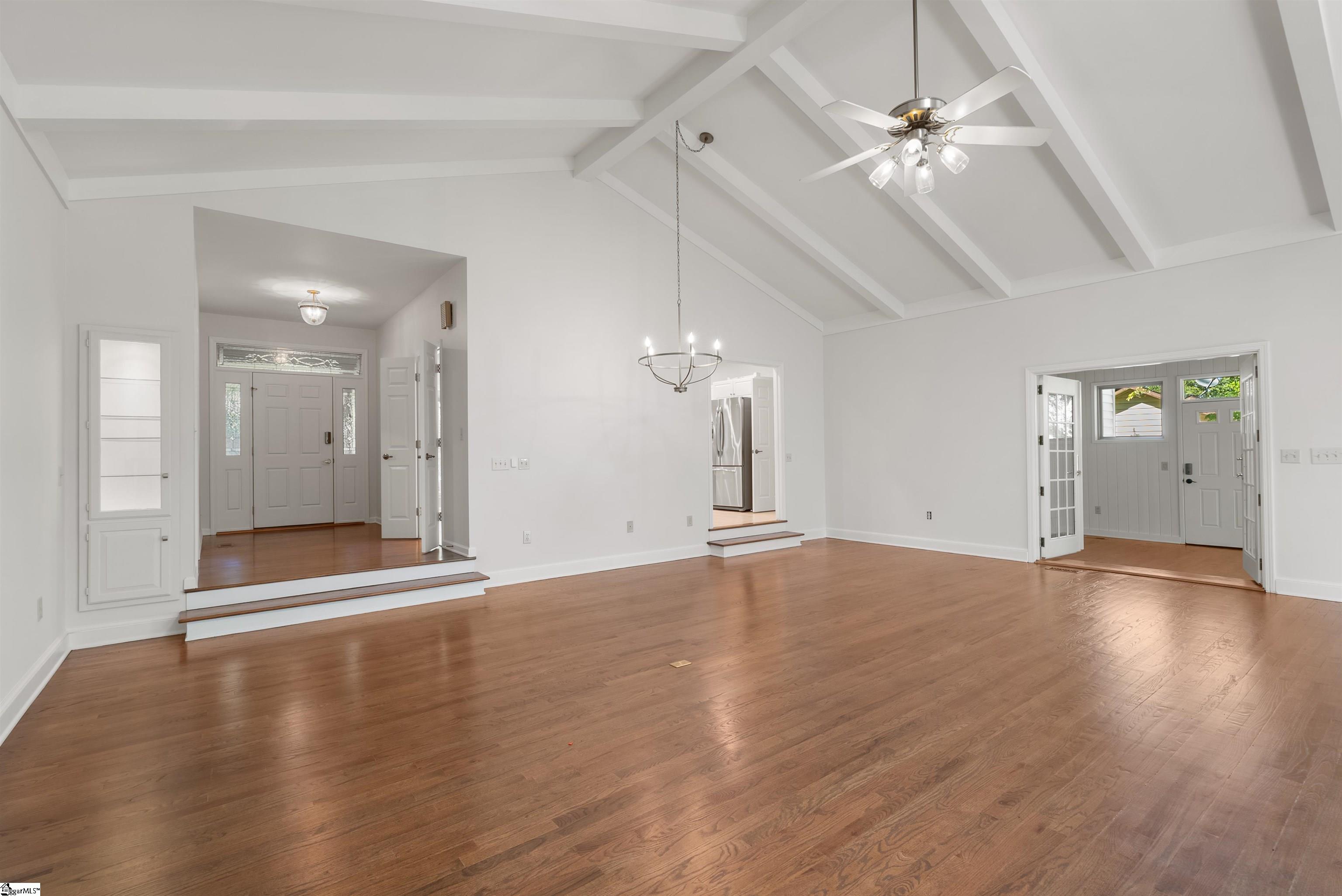1605088 Property Photo 8