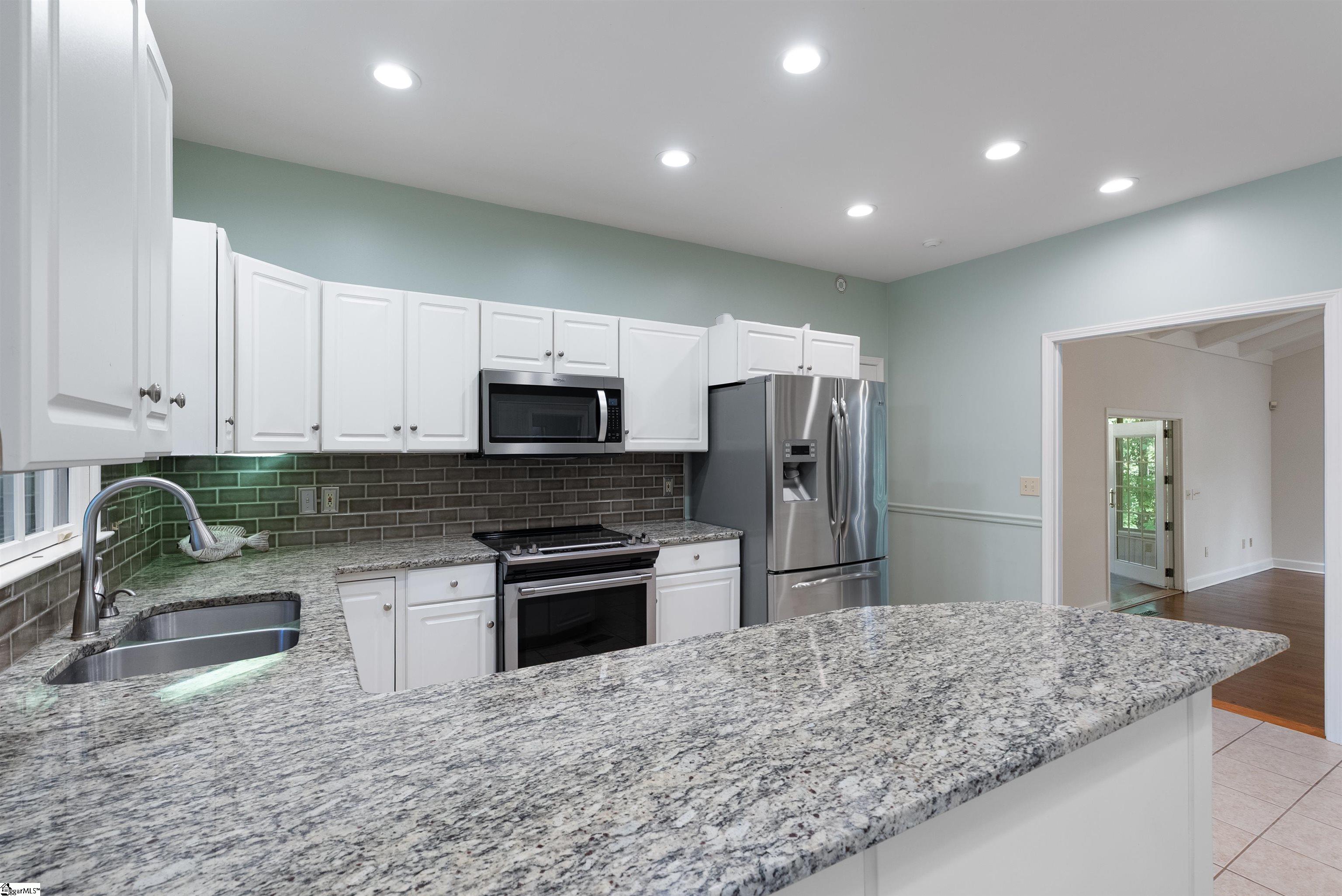 1605088 Property Photo 22