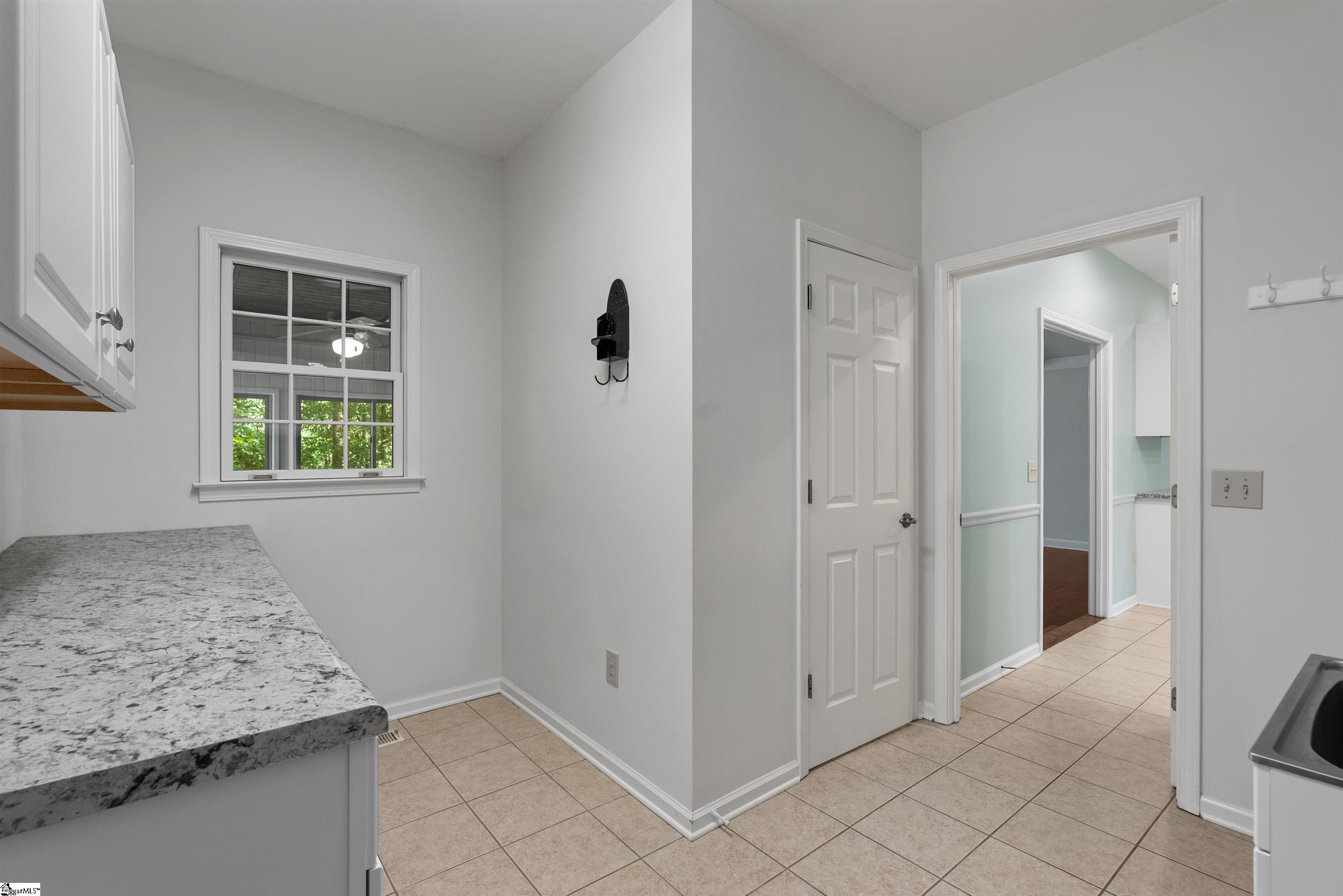 1605088 Property Photo 25