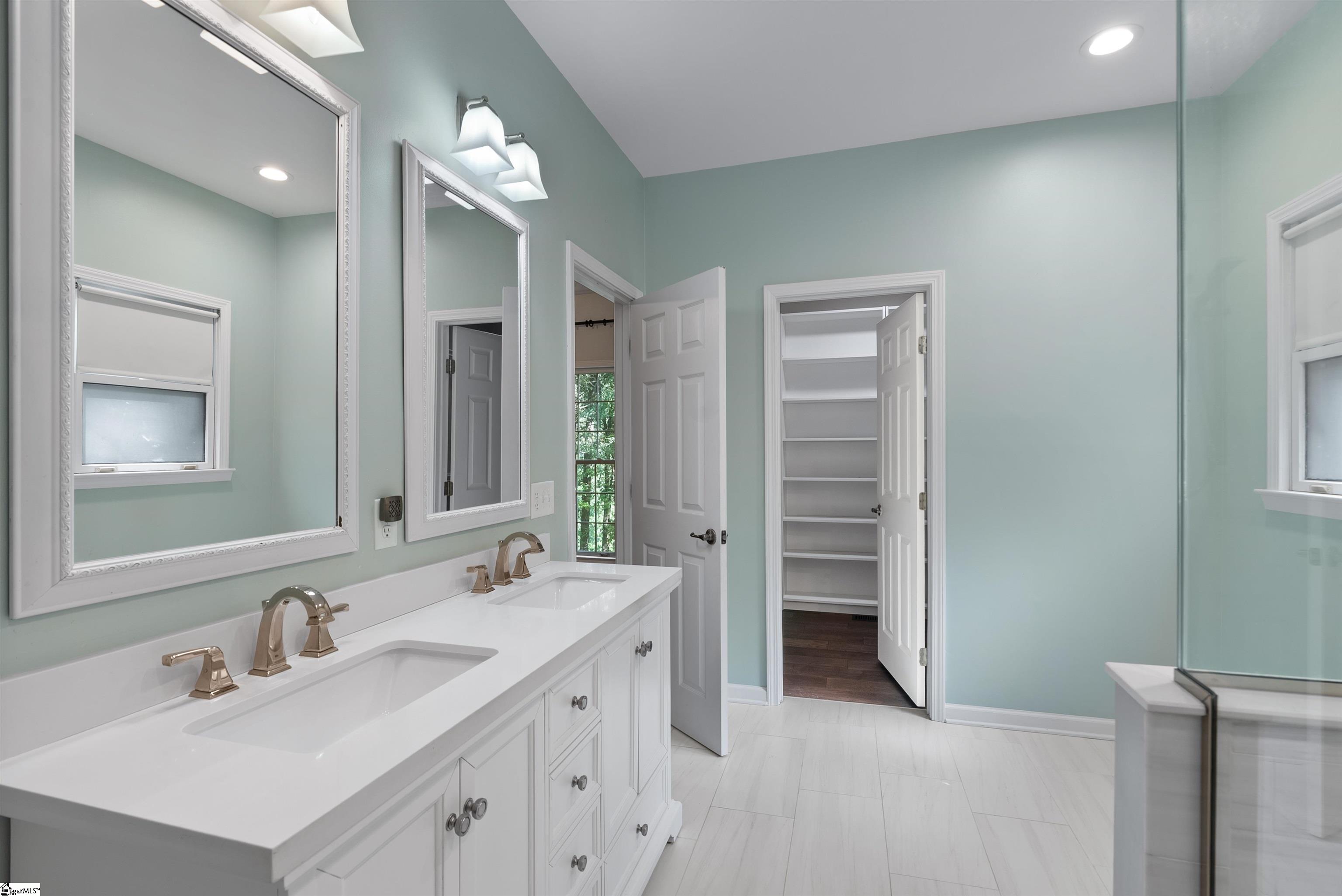 1605088 Property Photo 31