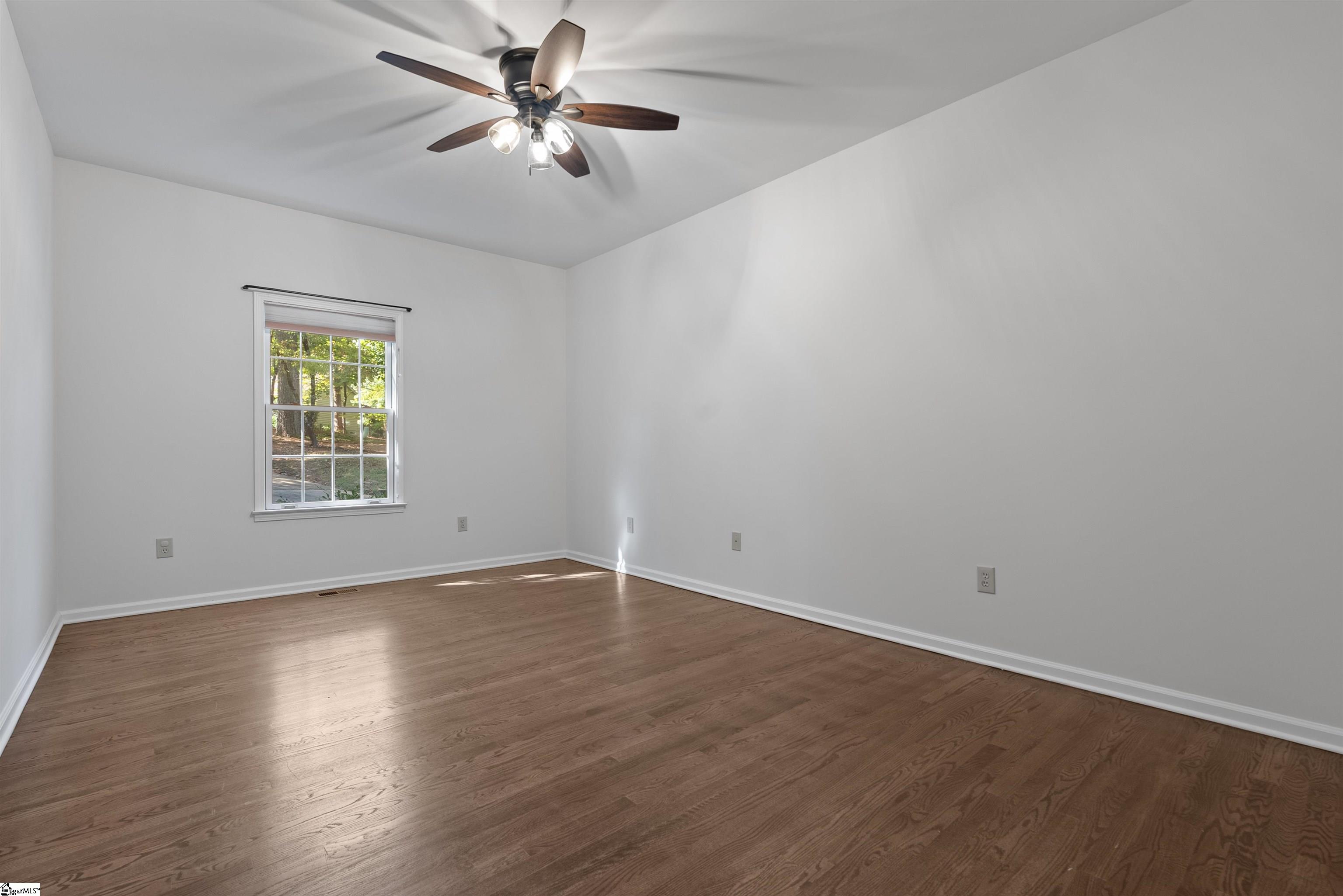 1605088 Property Photo 36