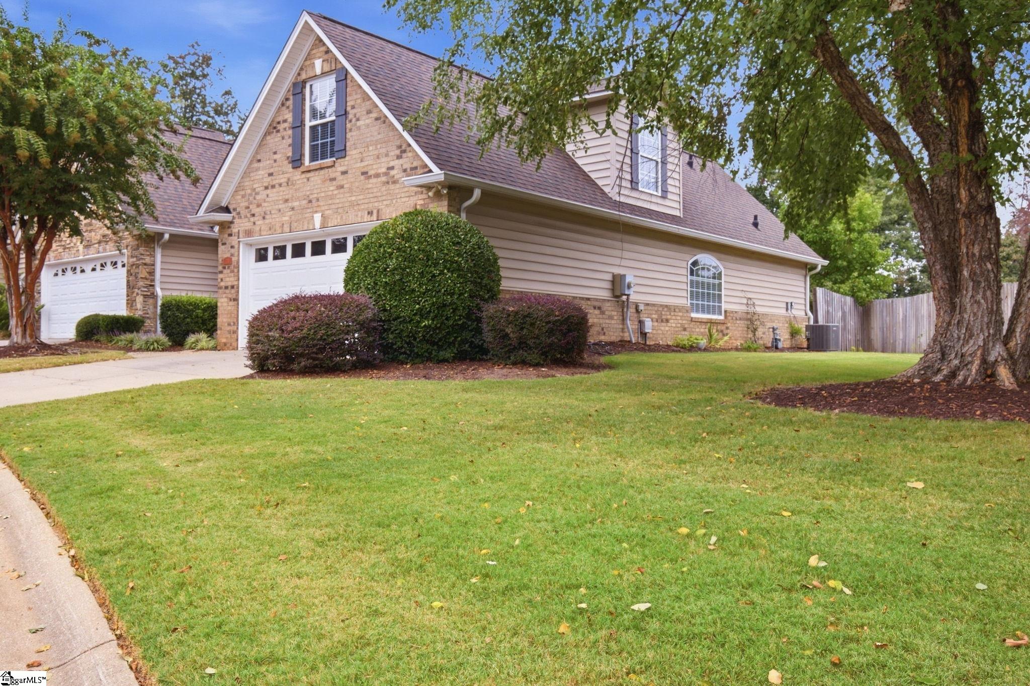 120 Pelham Springs Place Property Photo 2