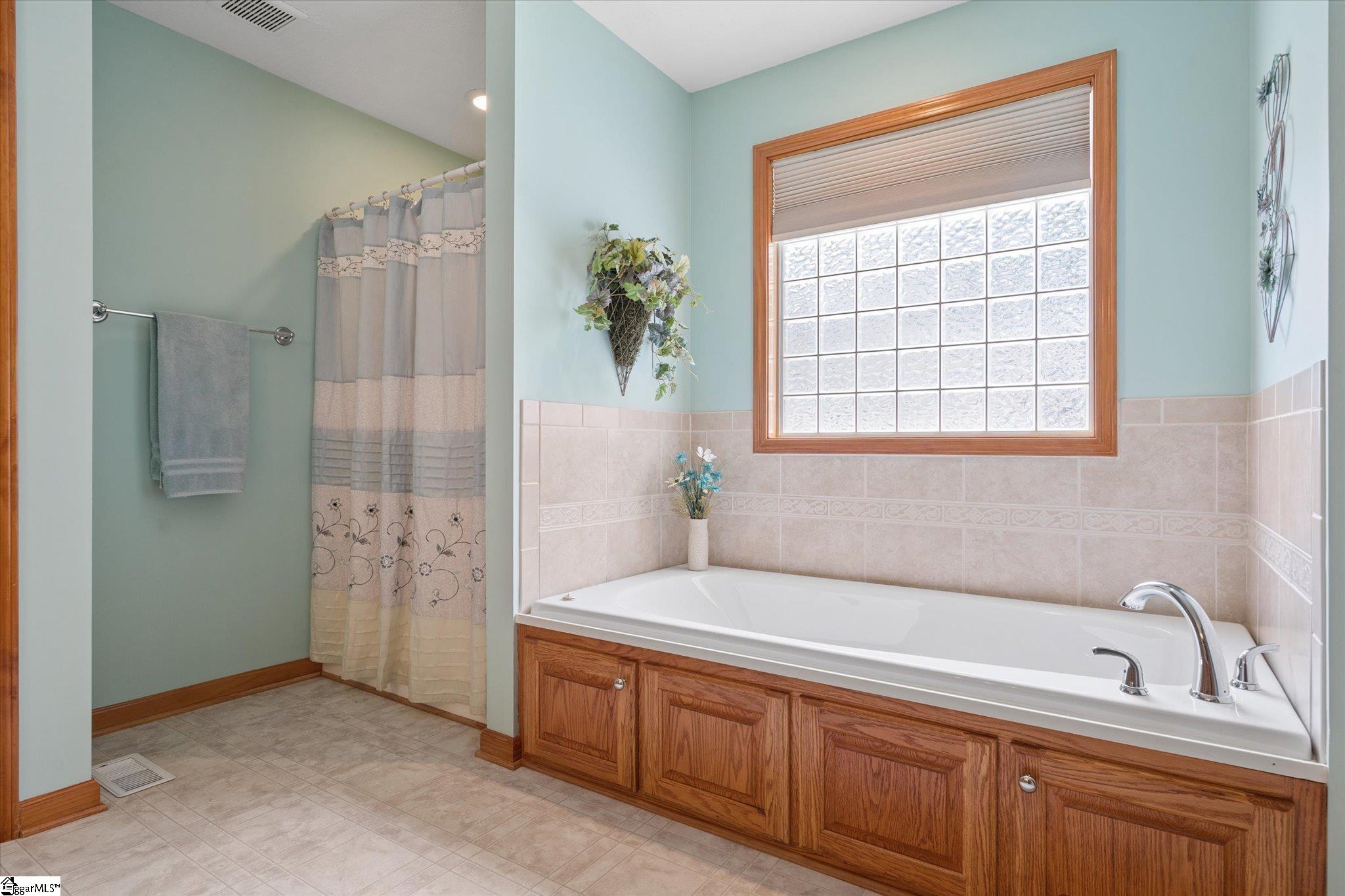 314 Camperdown Court Property Photo 19