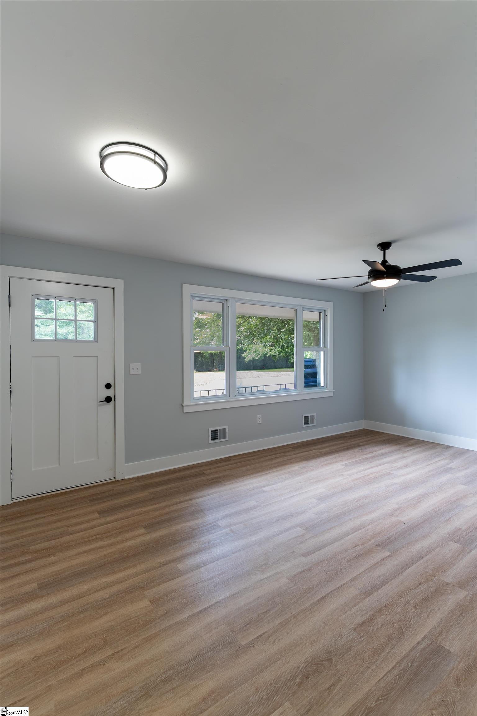 16 Whiller Drive Property Photo 8