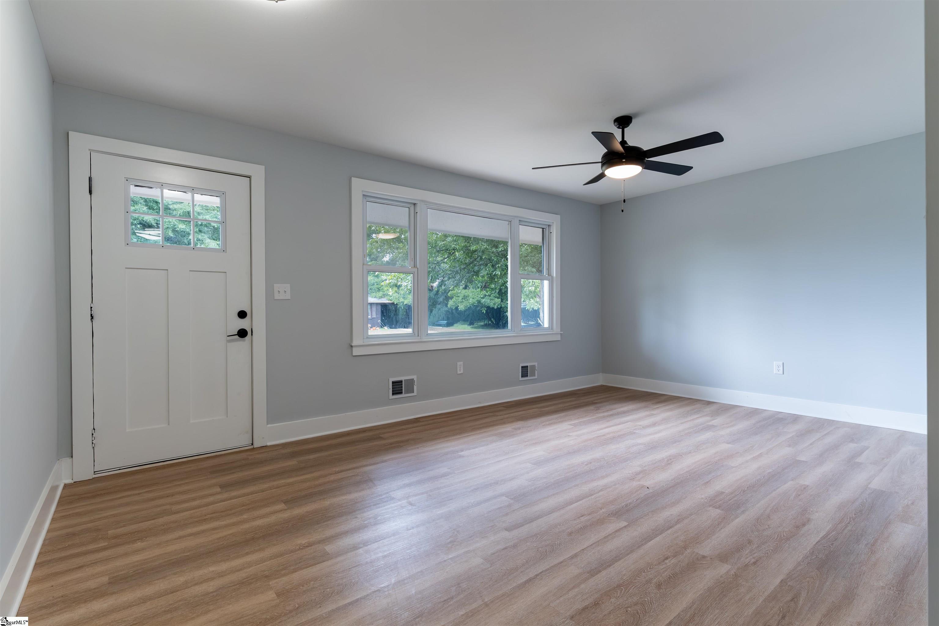 16 Whiller Drive Property Photo 10