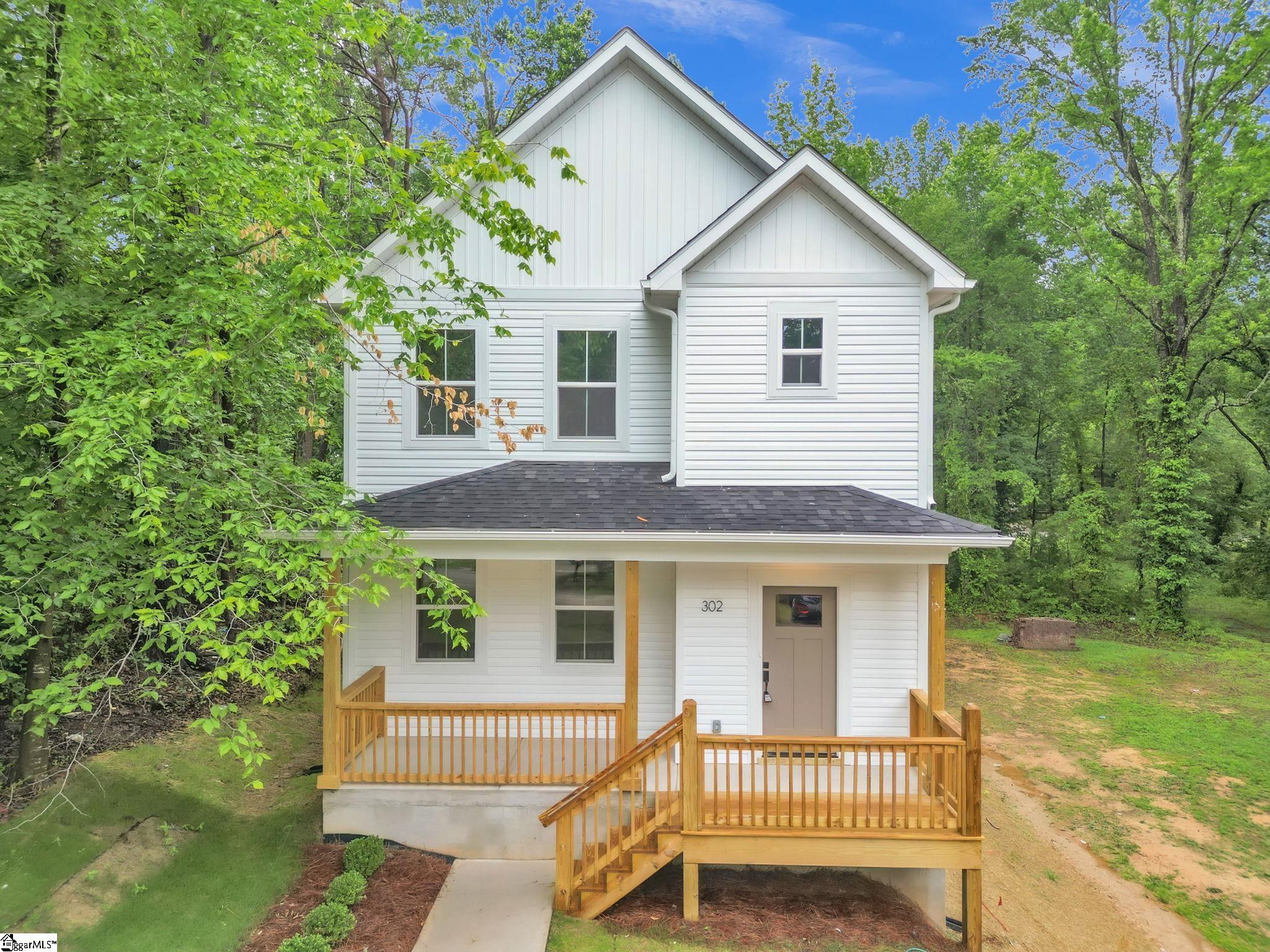 302 Satterfield Drive Property Photo 1