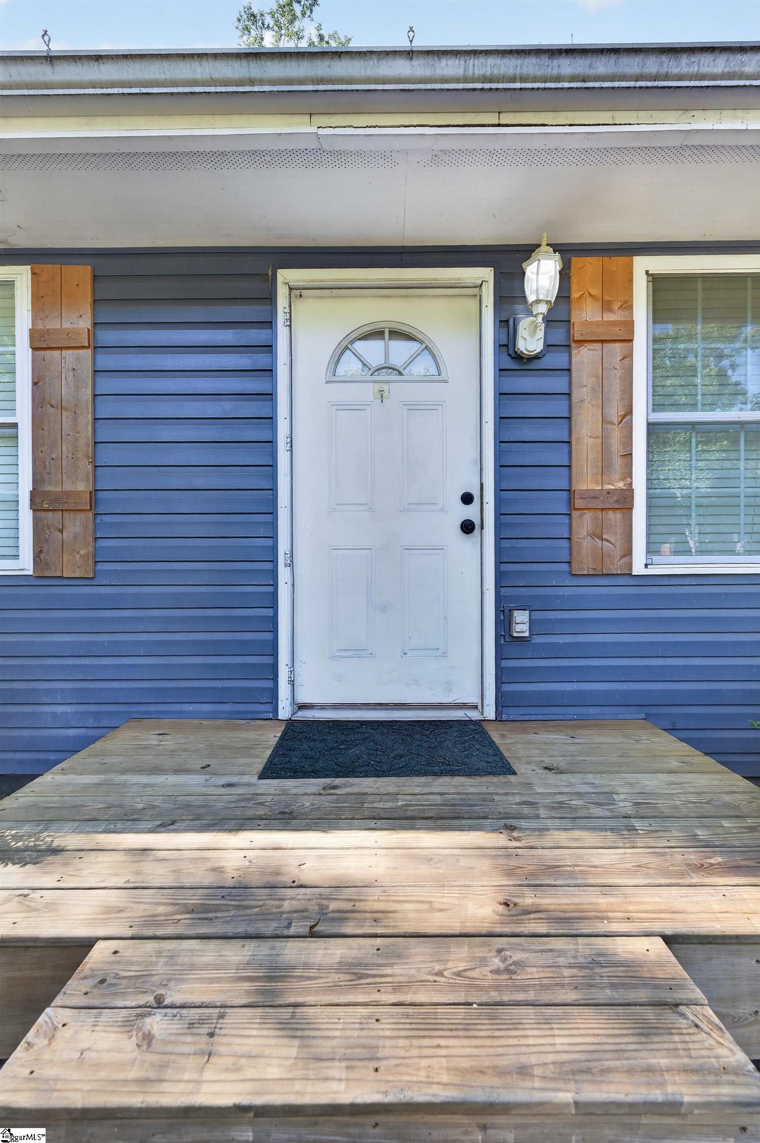 304 Preston Street Property Photo 5