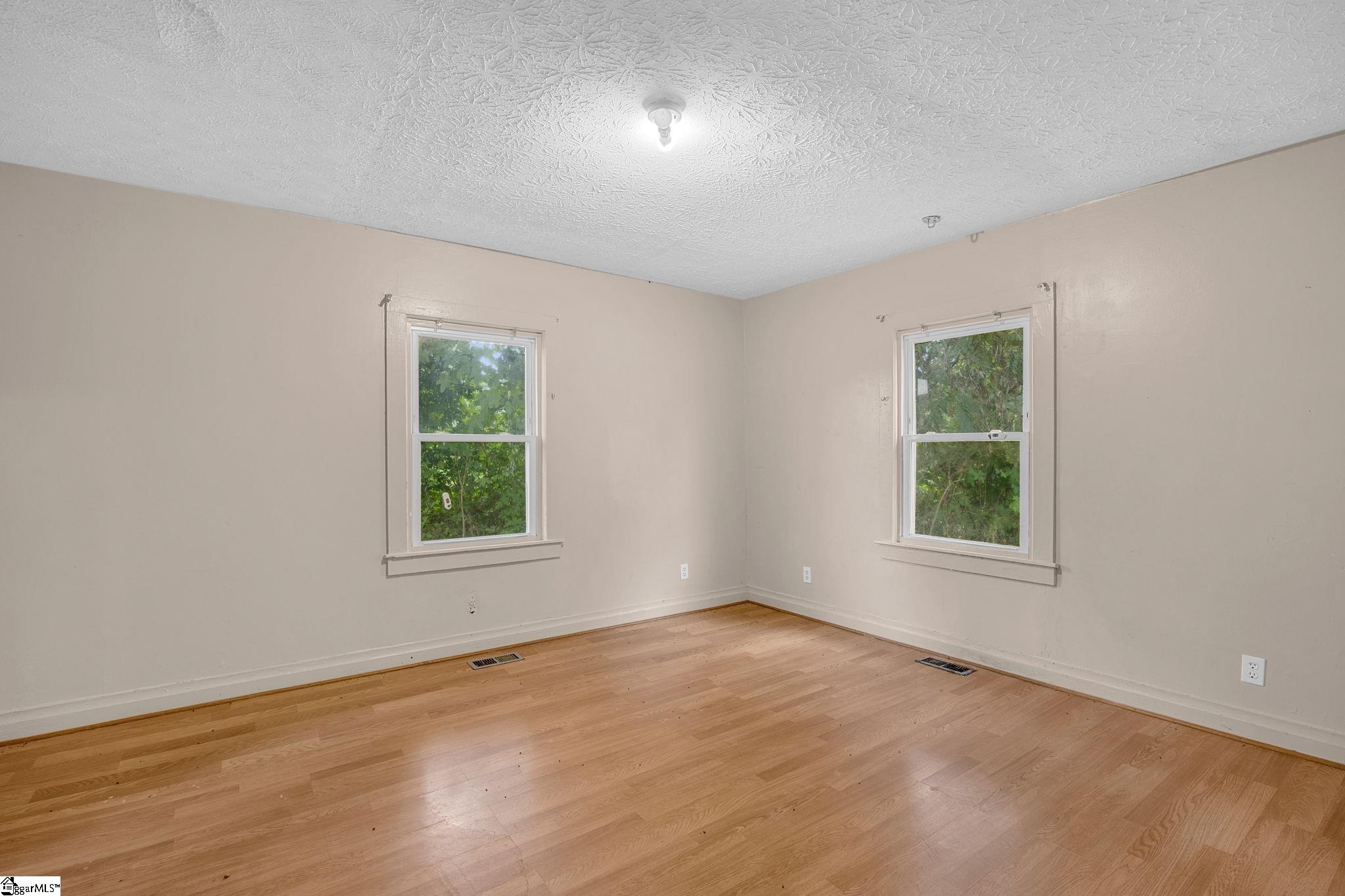 102 Sunset Drive Property Photo 13