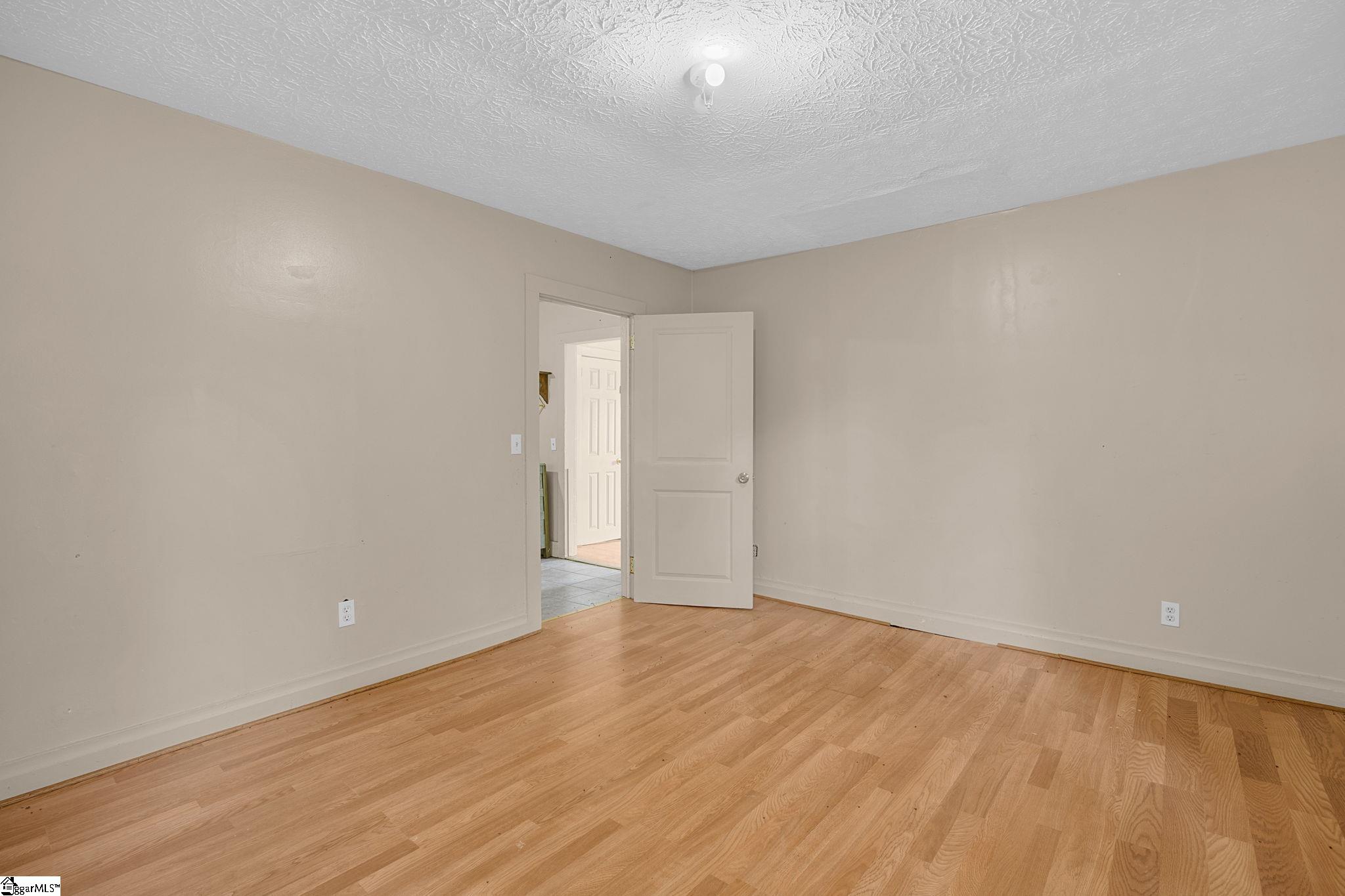 102 Sunset Drive Property Photo 14