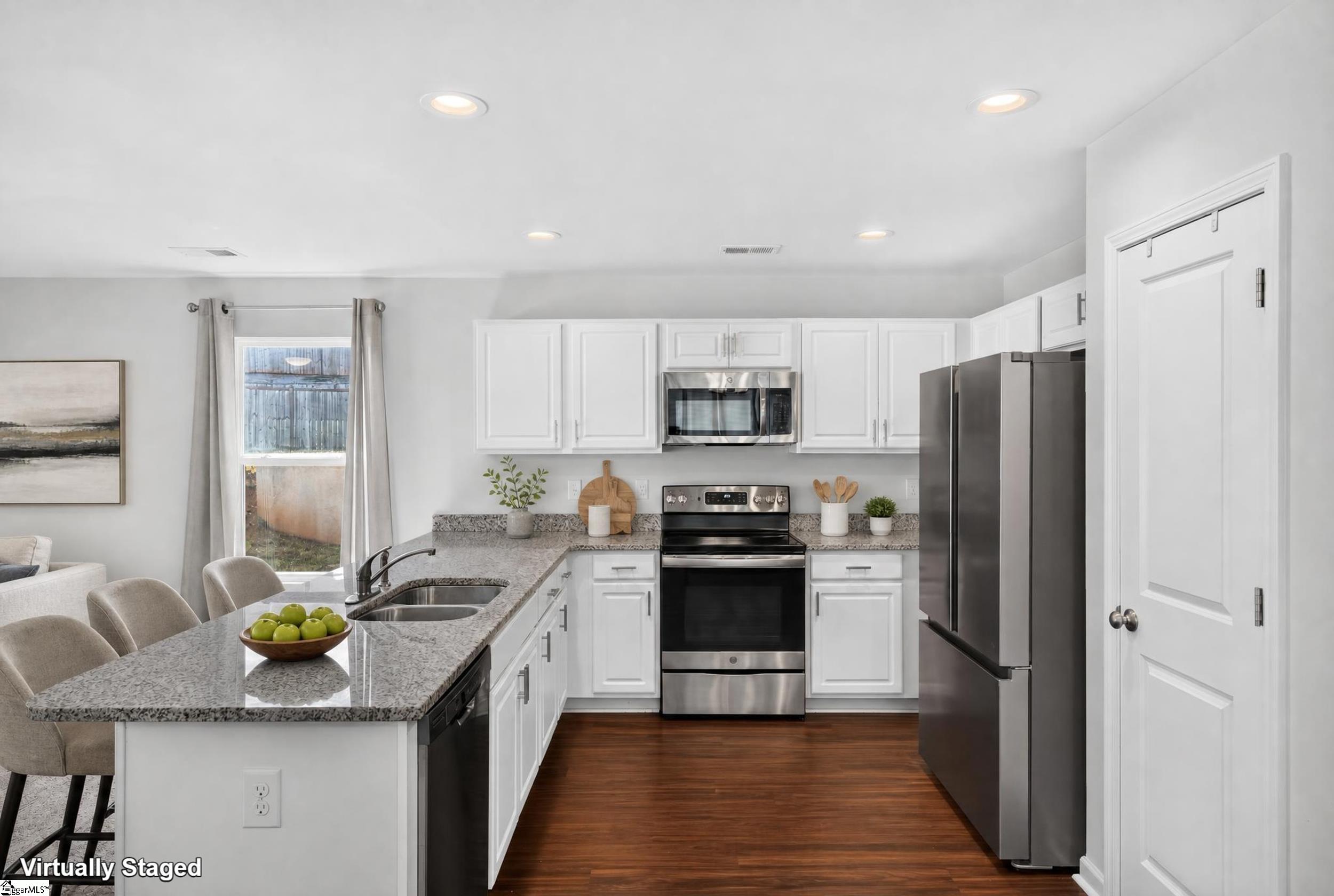 645 Millsgate Circle Property Photo 13