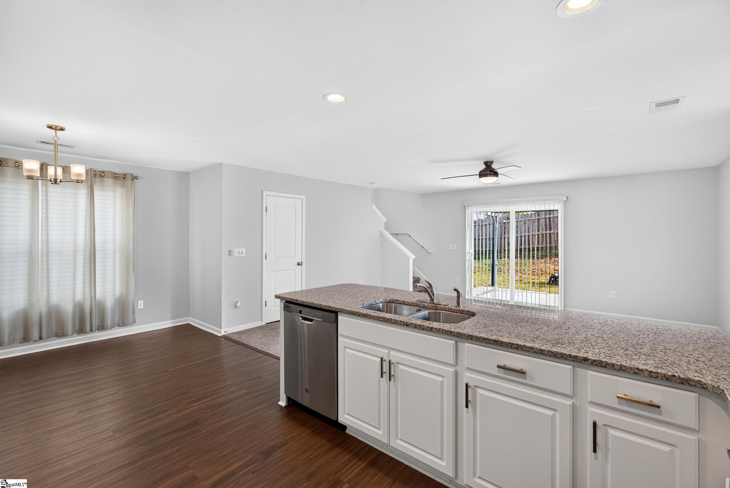 645 Millsgate Circle Property Photo 15