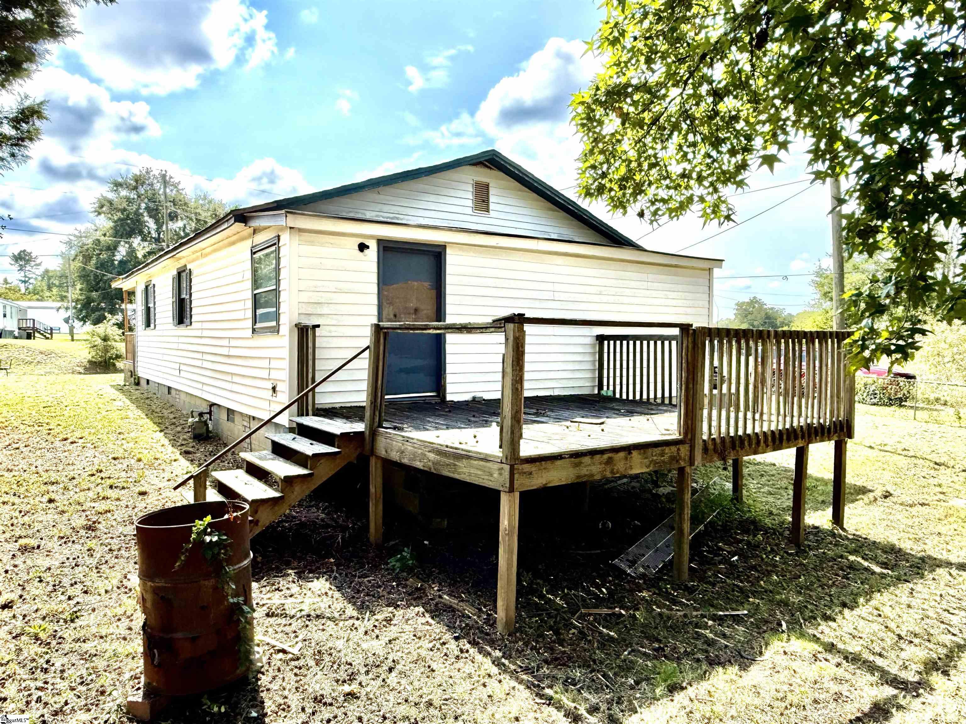 121 Bird Street Property Photo 1