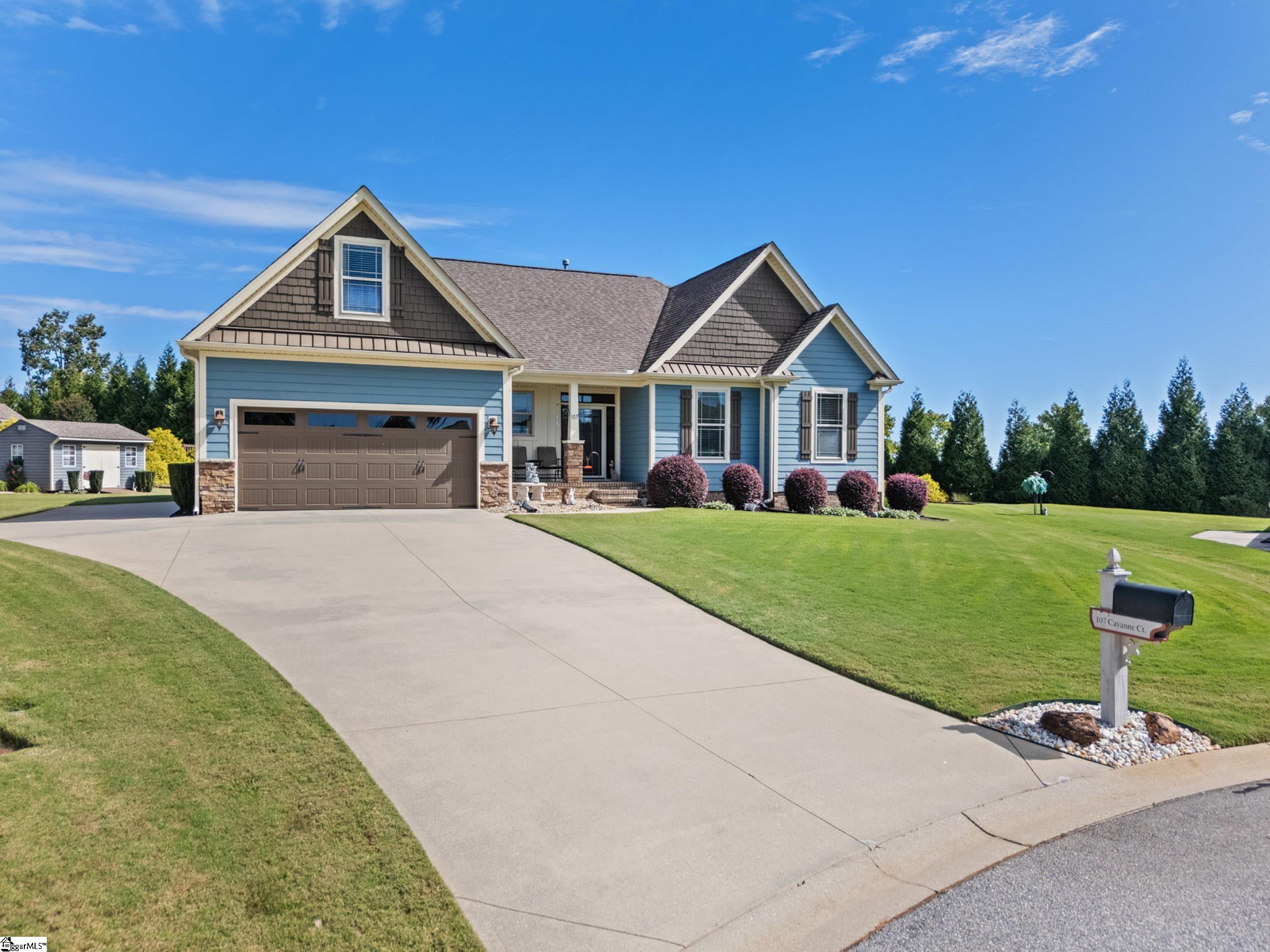 107 Cayanne Court Property Photo 2