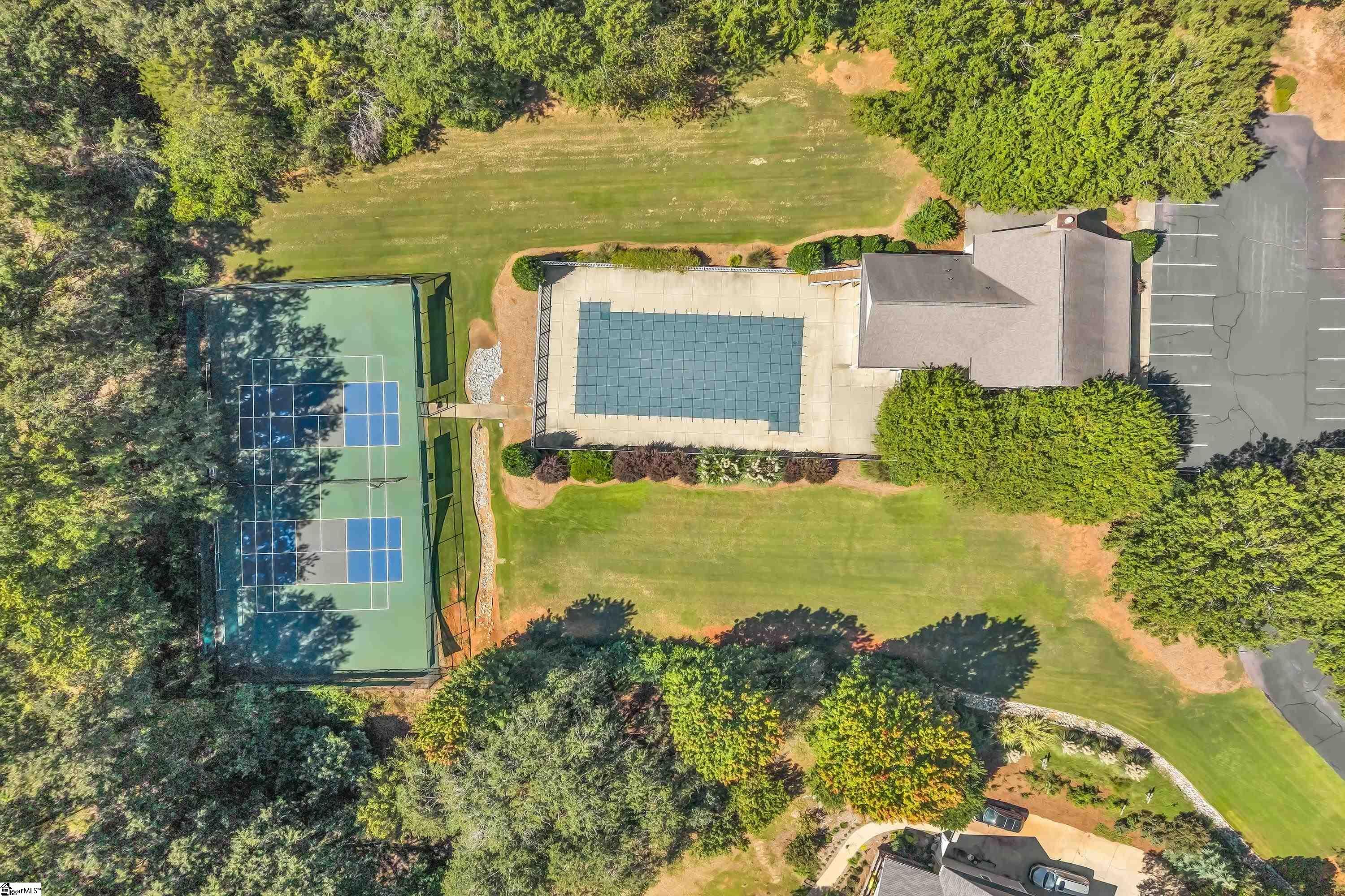5 Avens Hill Drive Property Photo 3