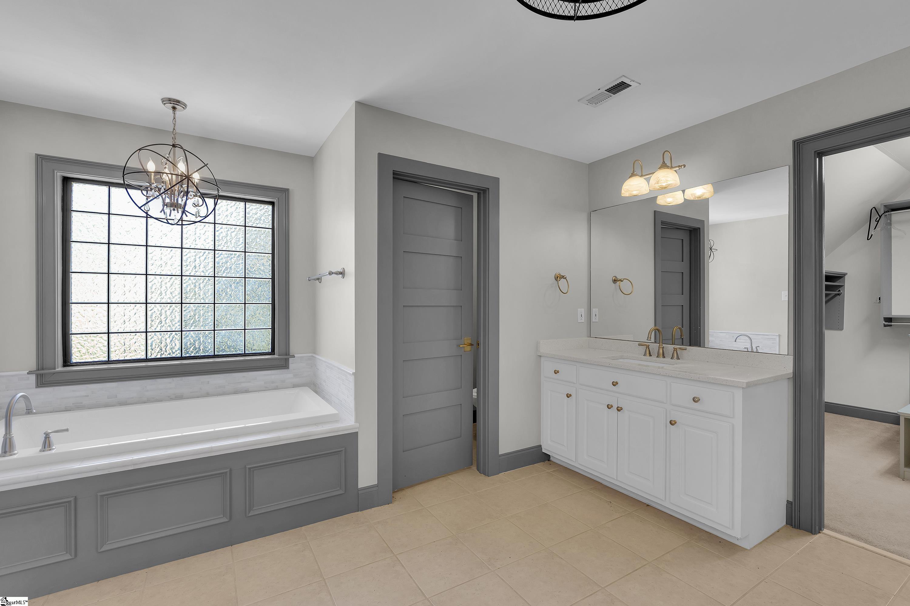 5 Avens Hill Drive Property Photo 27