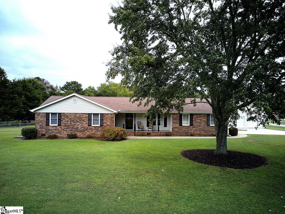 13 Dacus Drive Property Photo 2