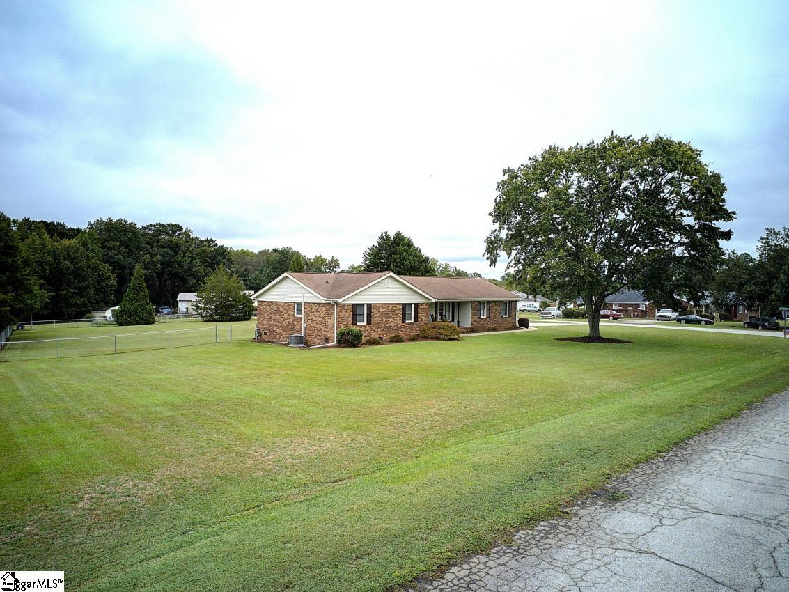 13 Dacus Drive Property Photo 24