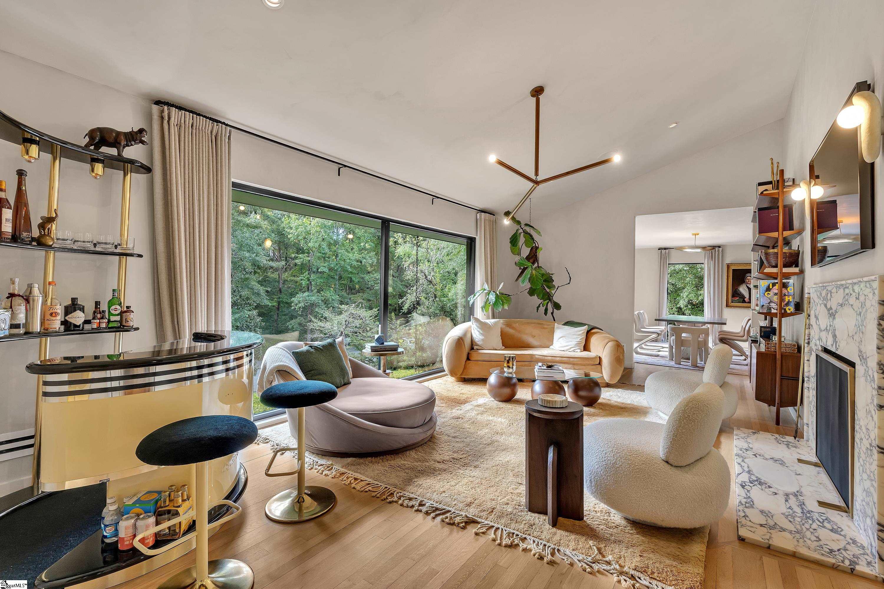 138 Faris Circle Property Photo 3