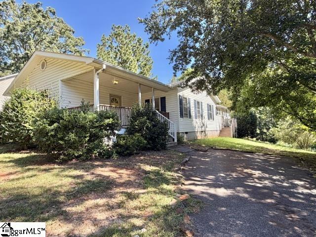 440 Cothran Creek Road Property Photo 1