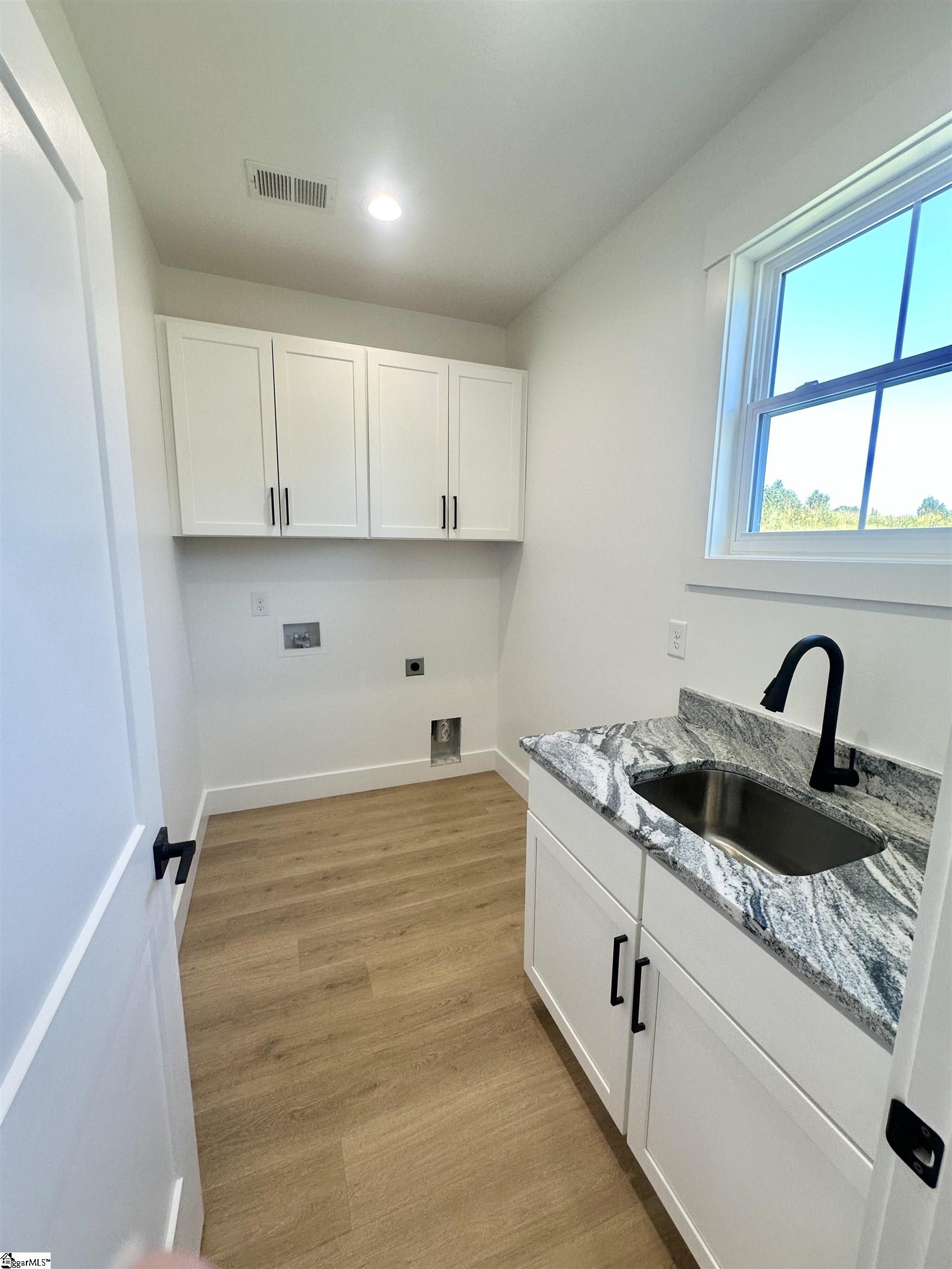 324 Stagmore Court Property Photo 13