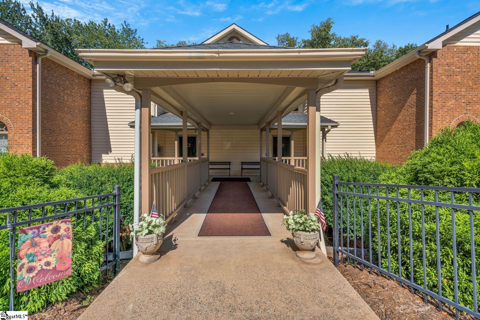 103 Swansgate Place Property Photo 1