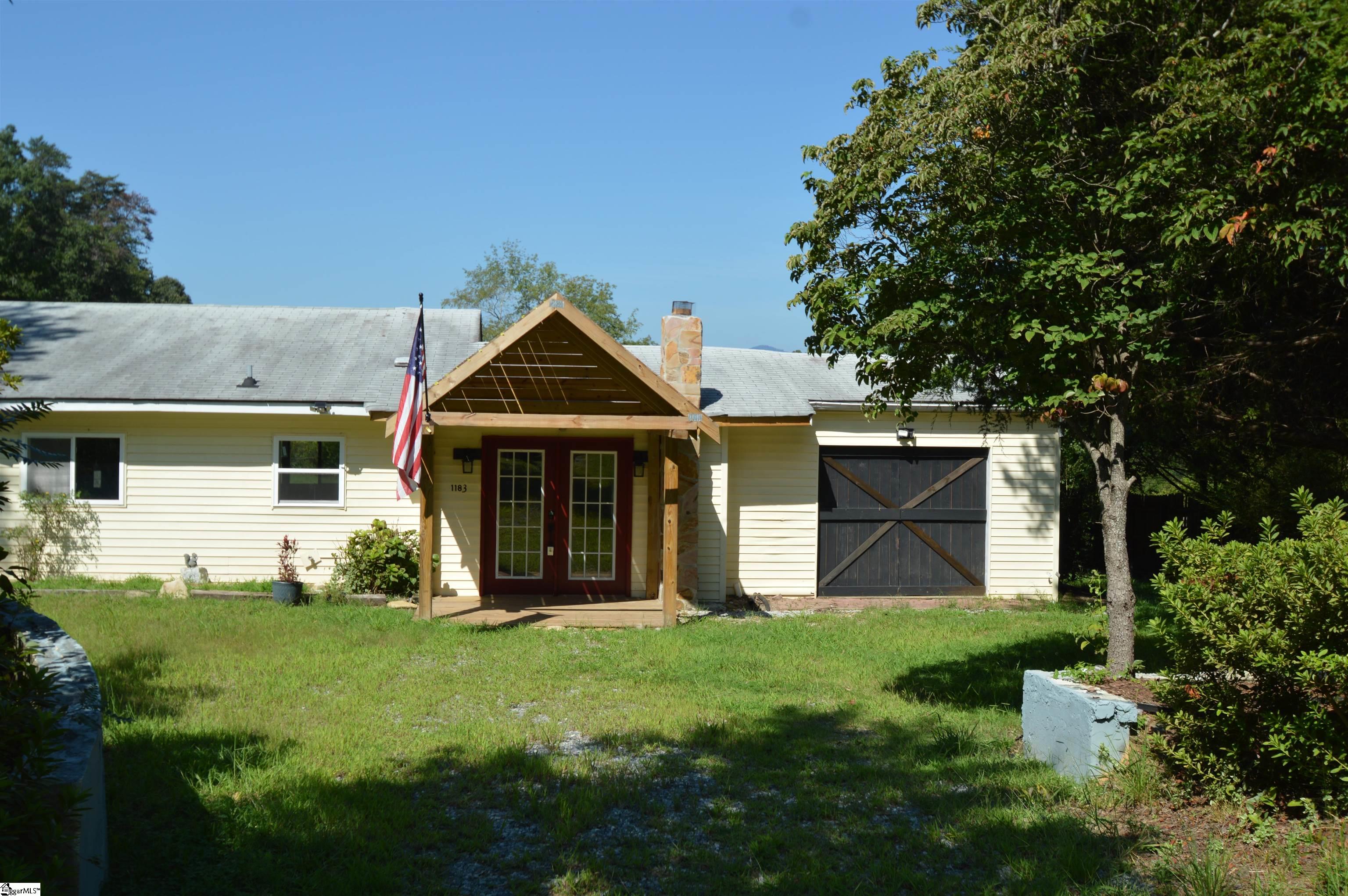 1183 Sandy Plains Road Property Photo 2