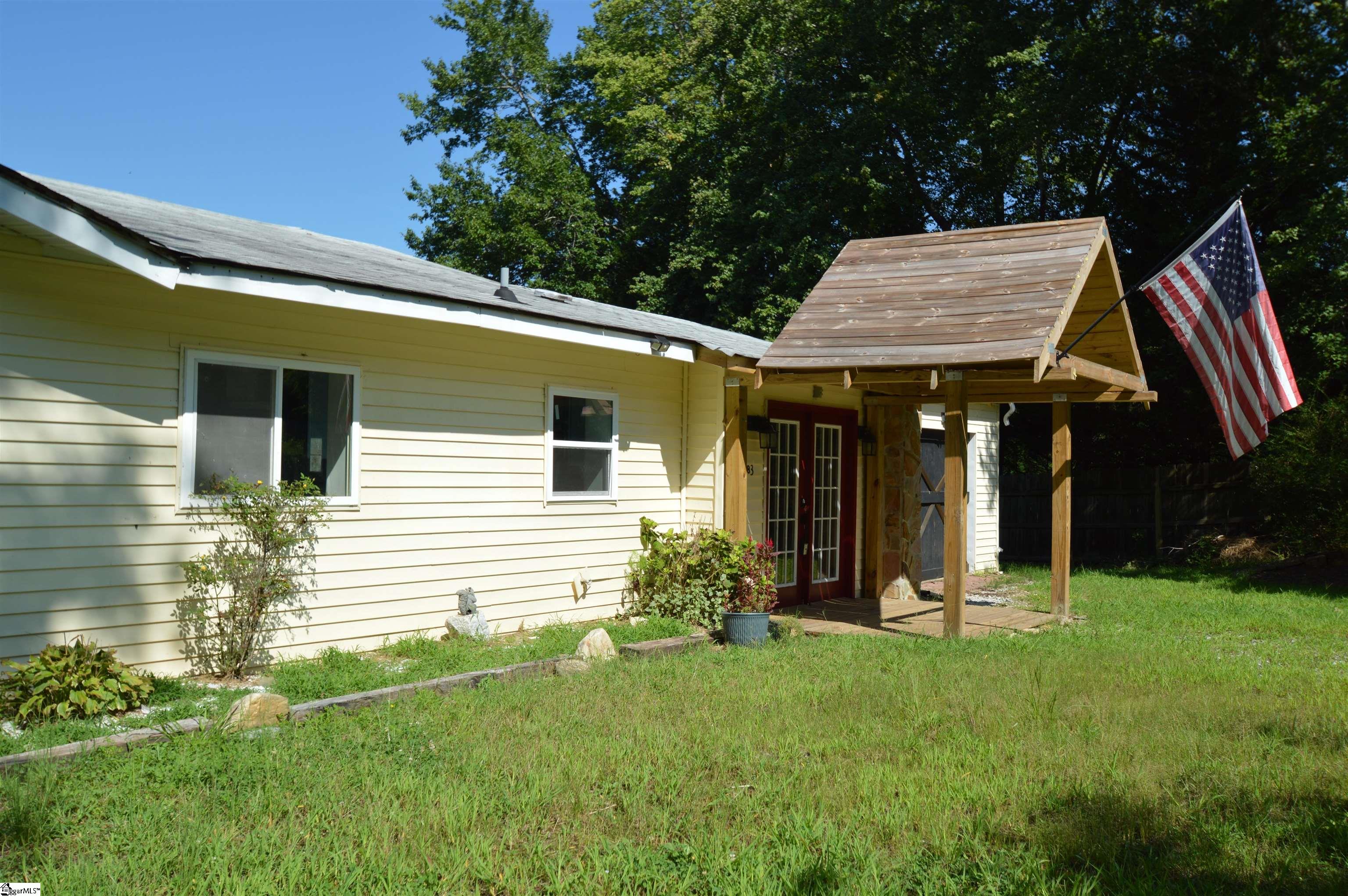 1183 Sandy Plains Road Property Photo 4