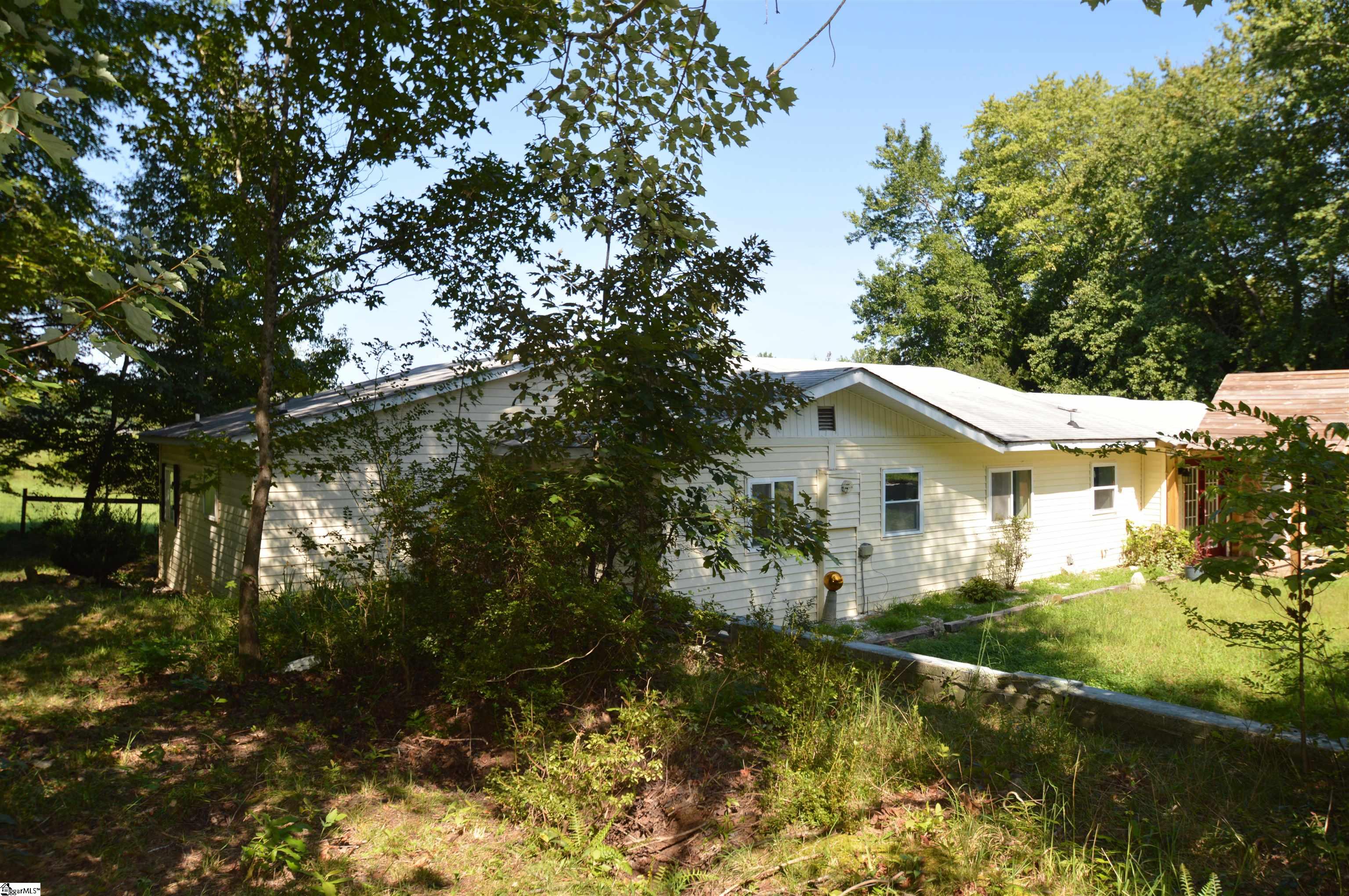 1183 Sandy Plains Road Property Photo 6