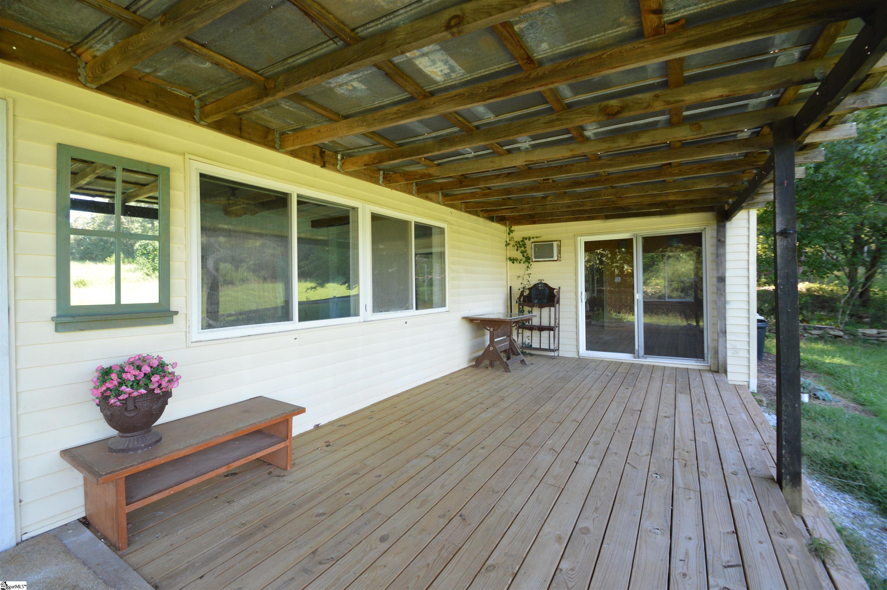 1183 Sandy Plains Road Property Photo 10