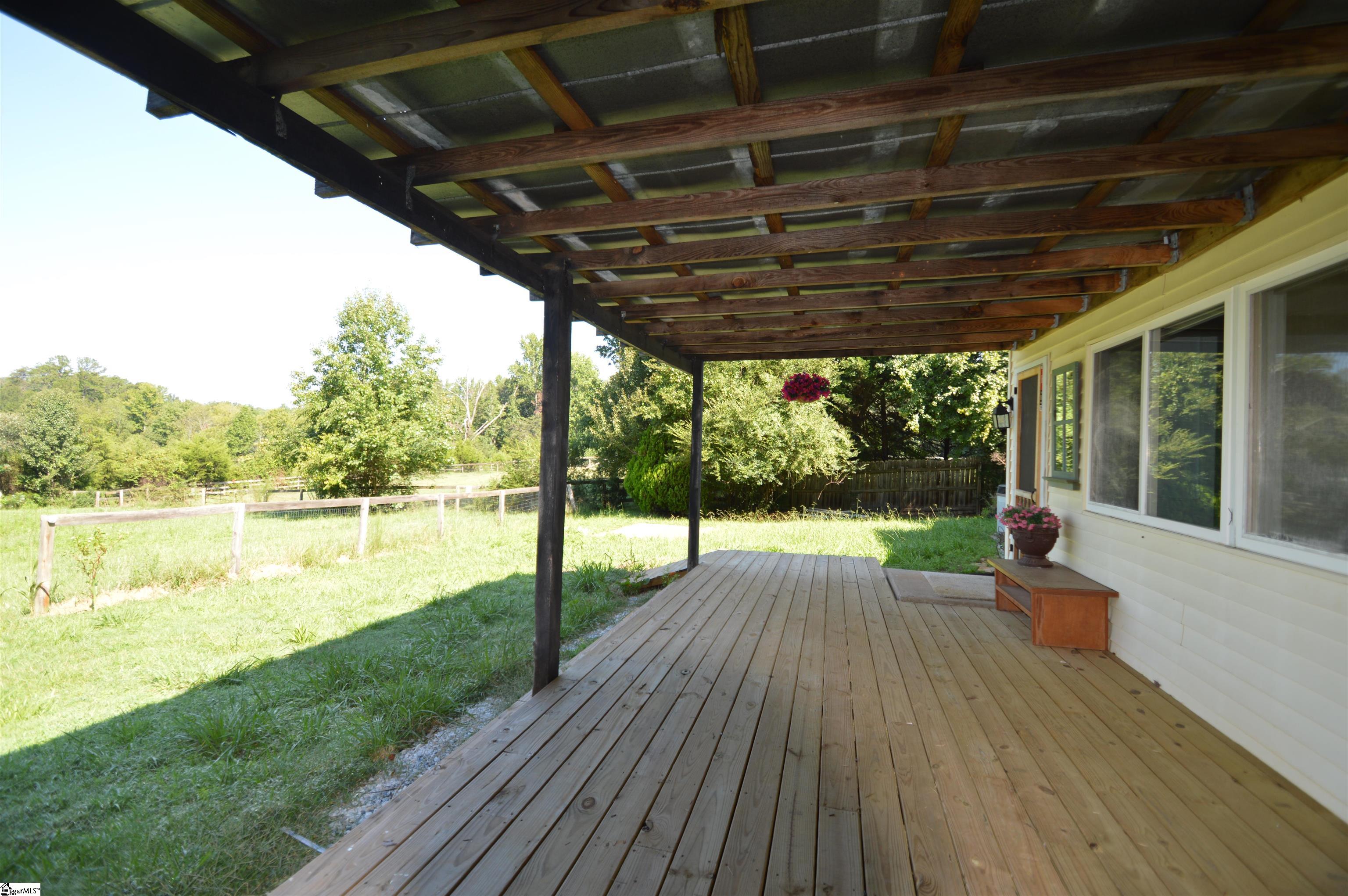 1183 Sandy Plains Road Property Photo 11