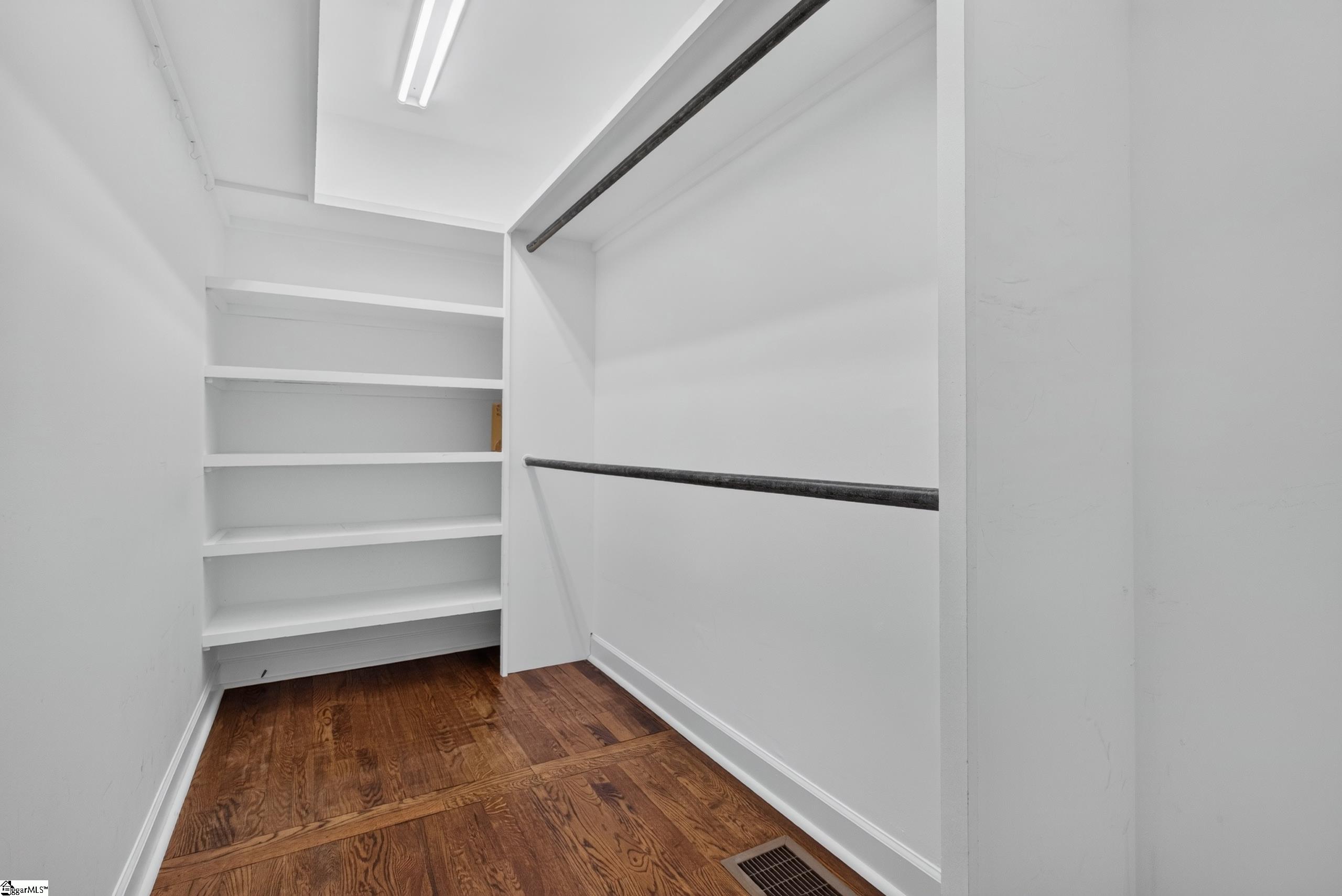 117 Edgewood Avenue Property Photo 11