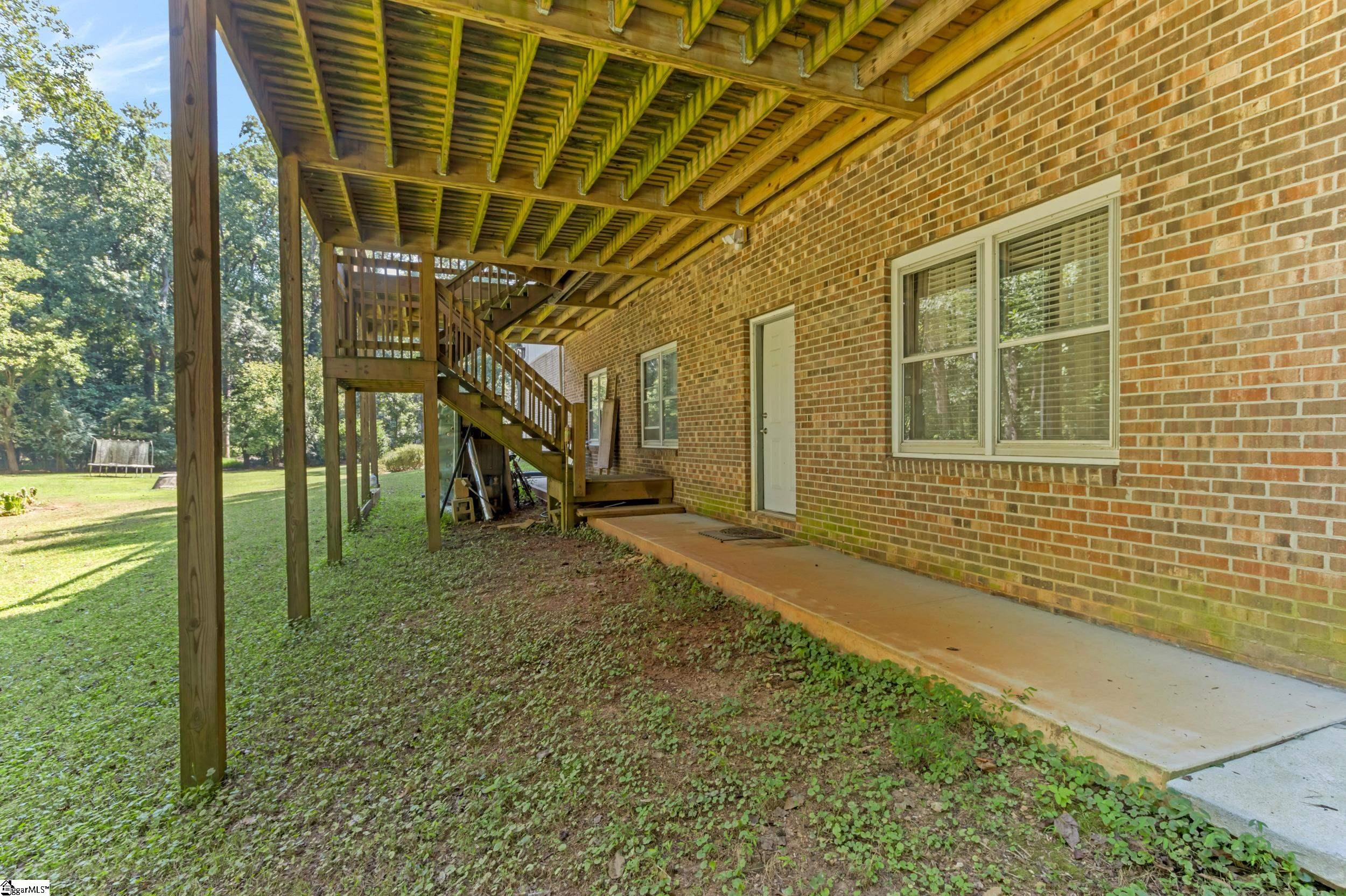 206 Holly Park Drive Property Photo 39