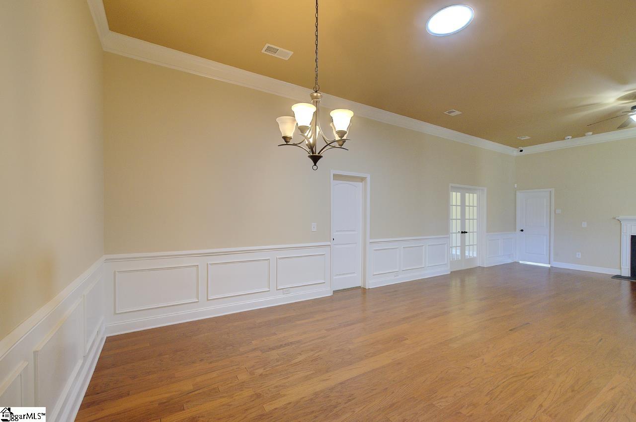 1605159 Property Photo 12