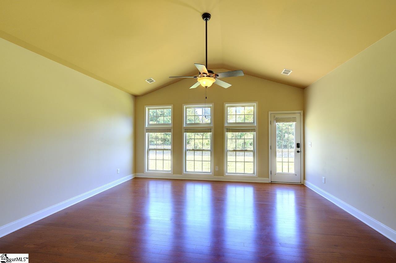 1605159 Property Photo 23