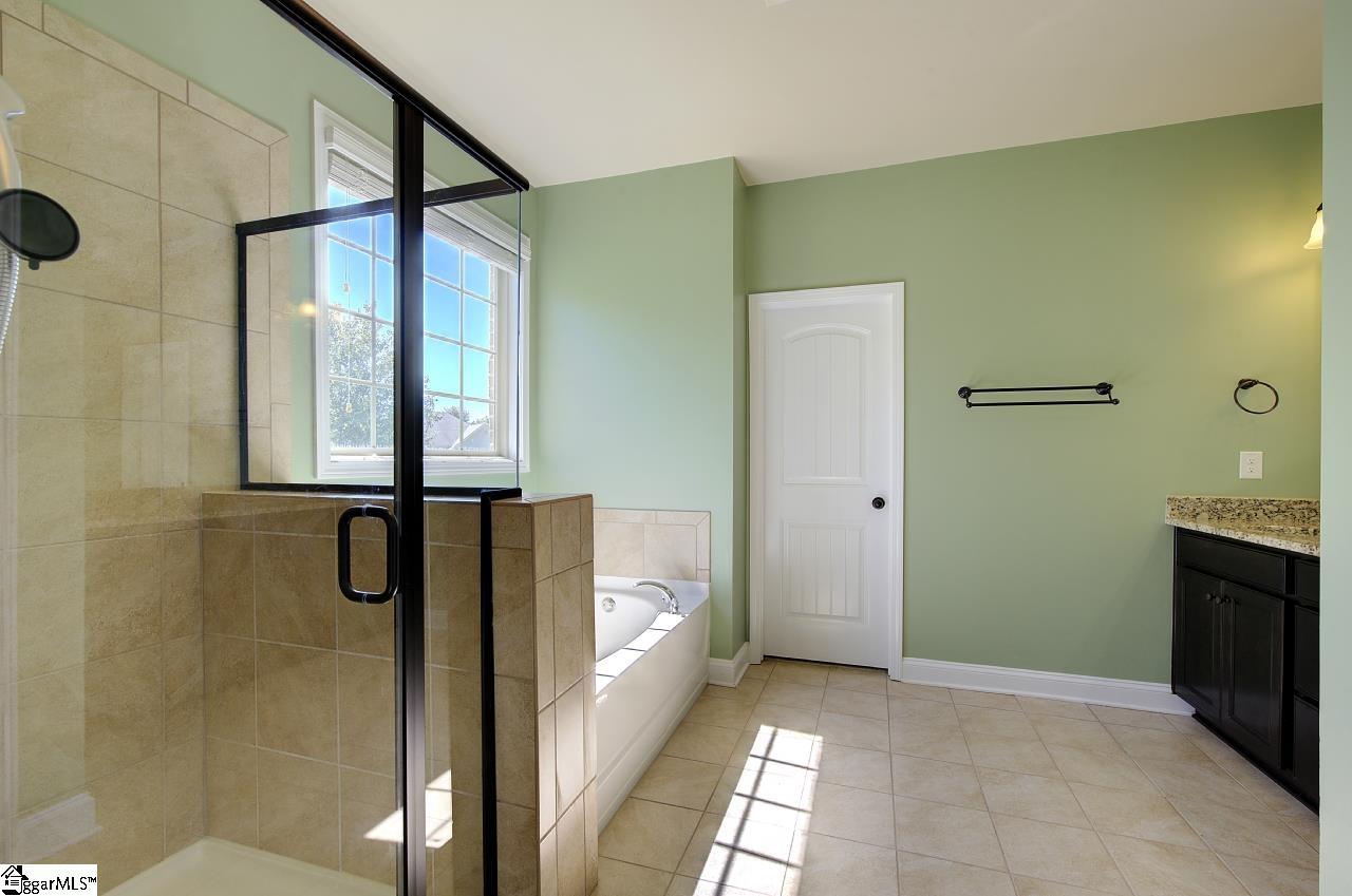 1605159 Property Photo 40