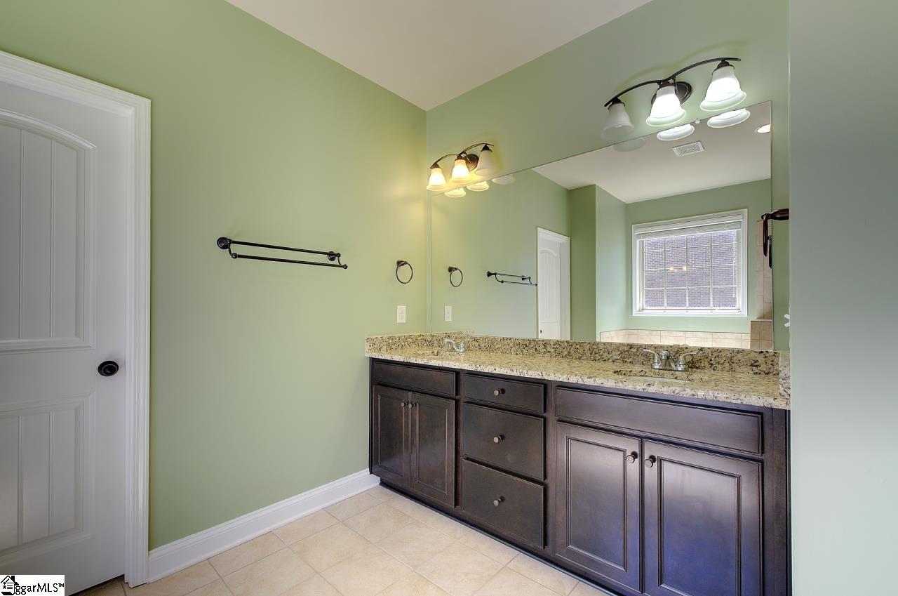 1605159 Property Photo 42