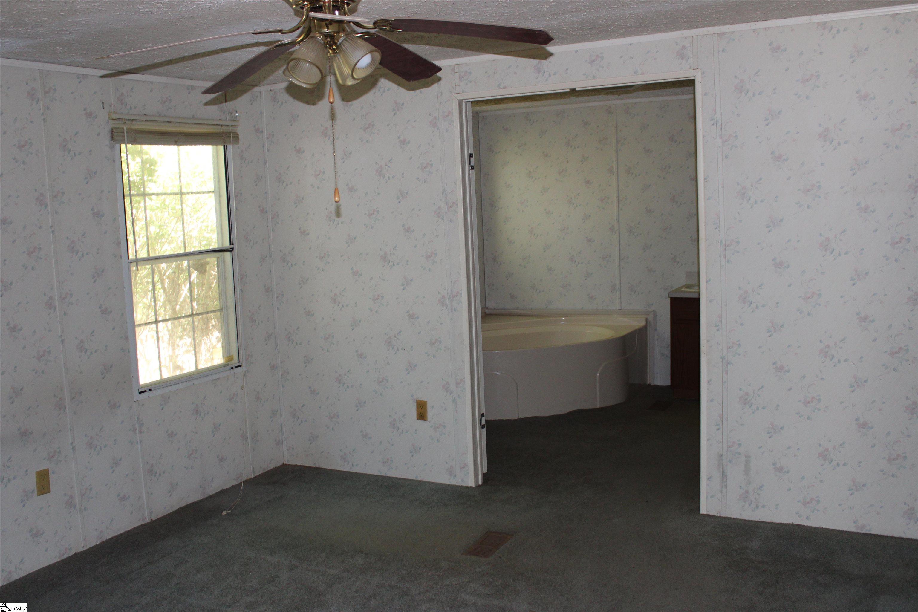 118 Spring Hill Road Property Photo 7