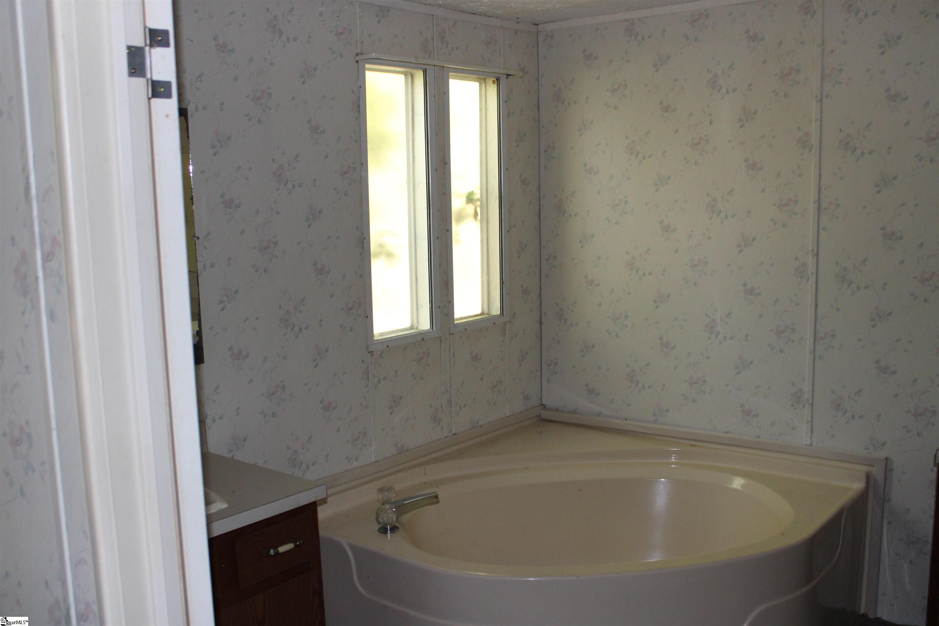 118 Spring Hill Road Property Photo 9