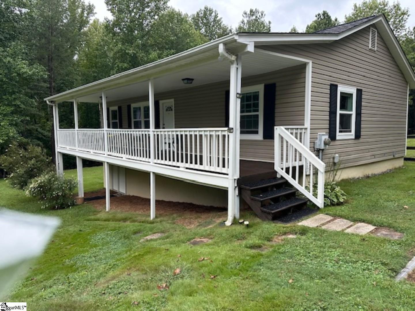 1095 E Prince Road Property Photo 1