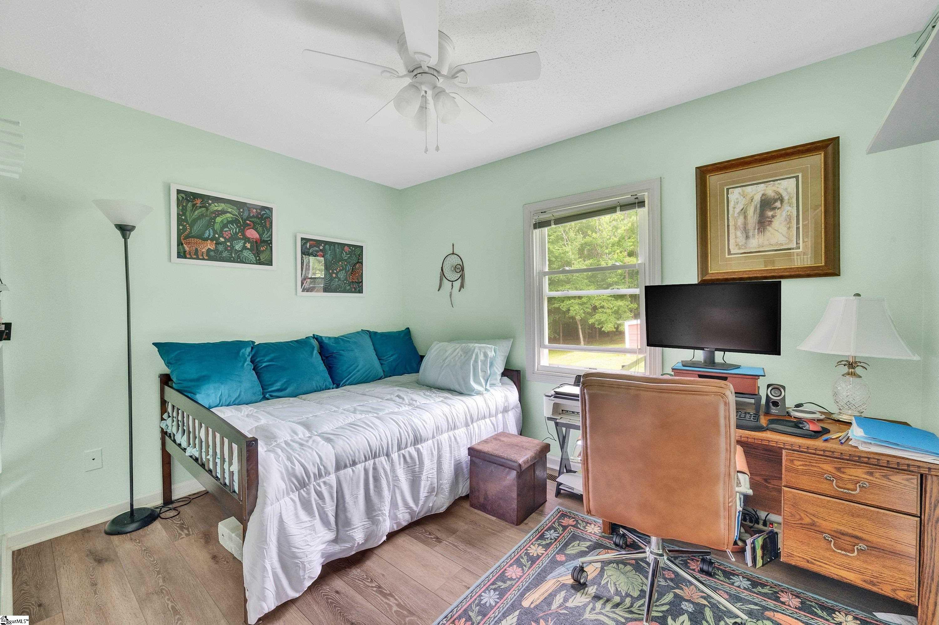 1095 E Prince Road Property Photo 16