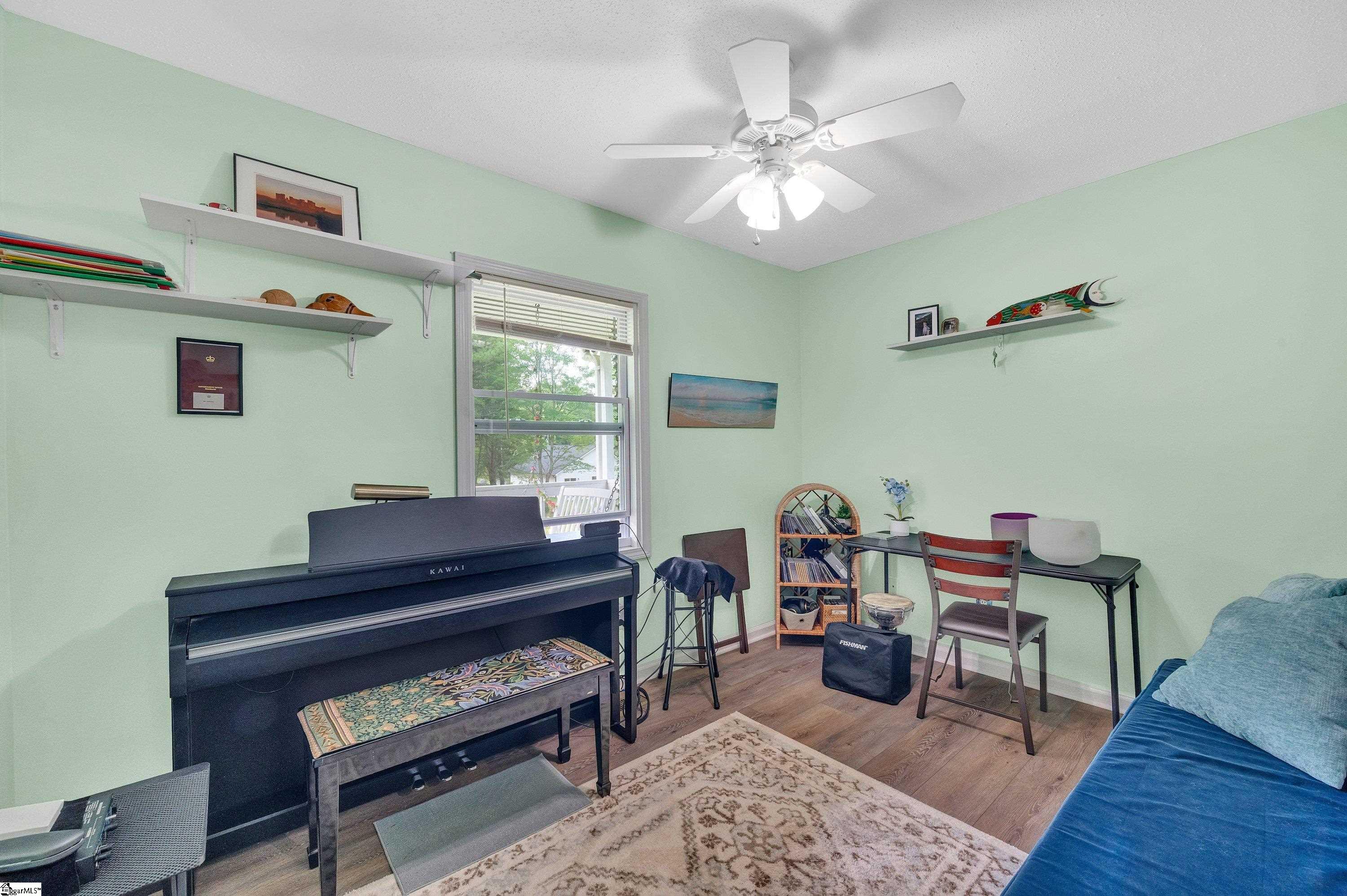1095 E Prince Road Property Photo 17